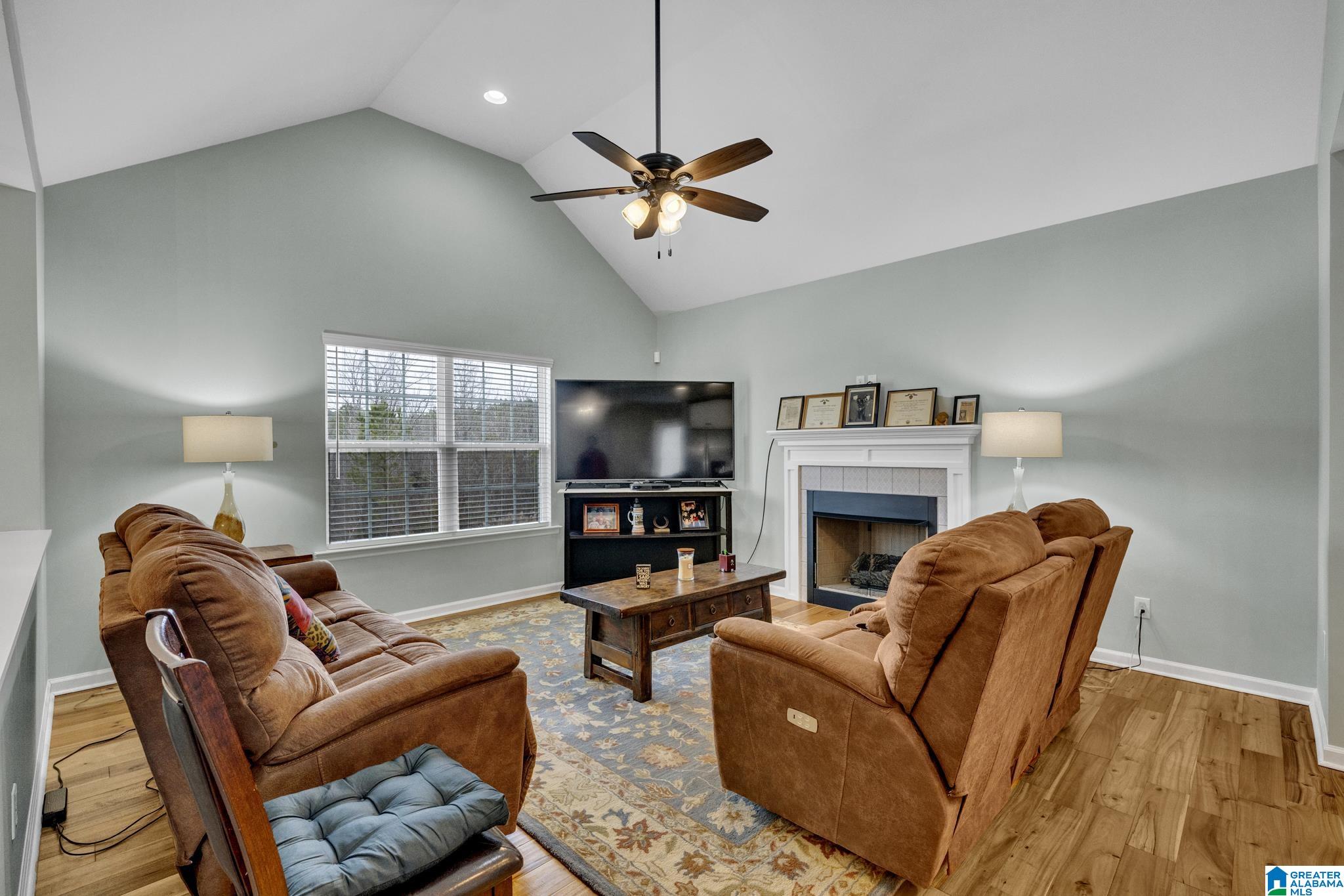 4th image of 118 Whispering Pines Dr, Hayden, AL 35079 | MLS# 21459182