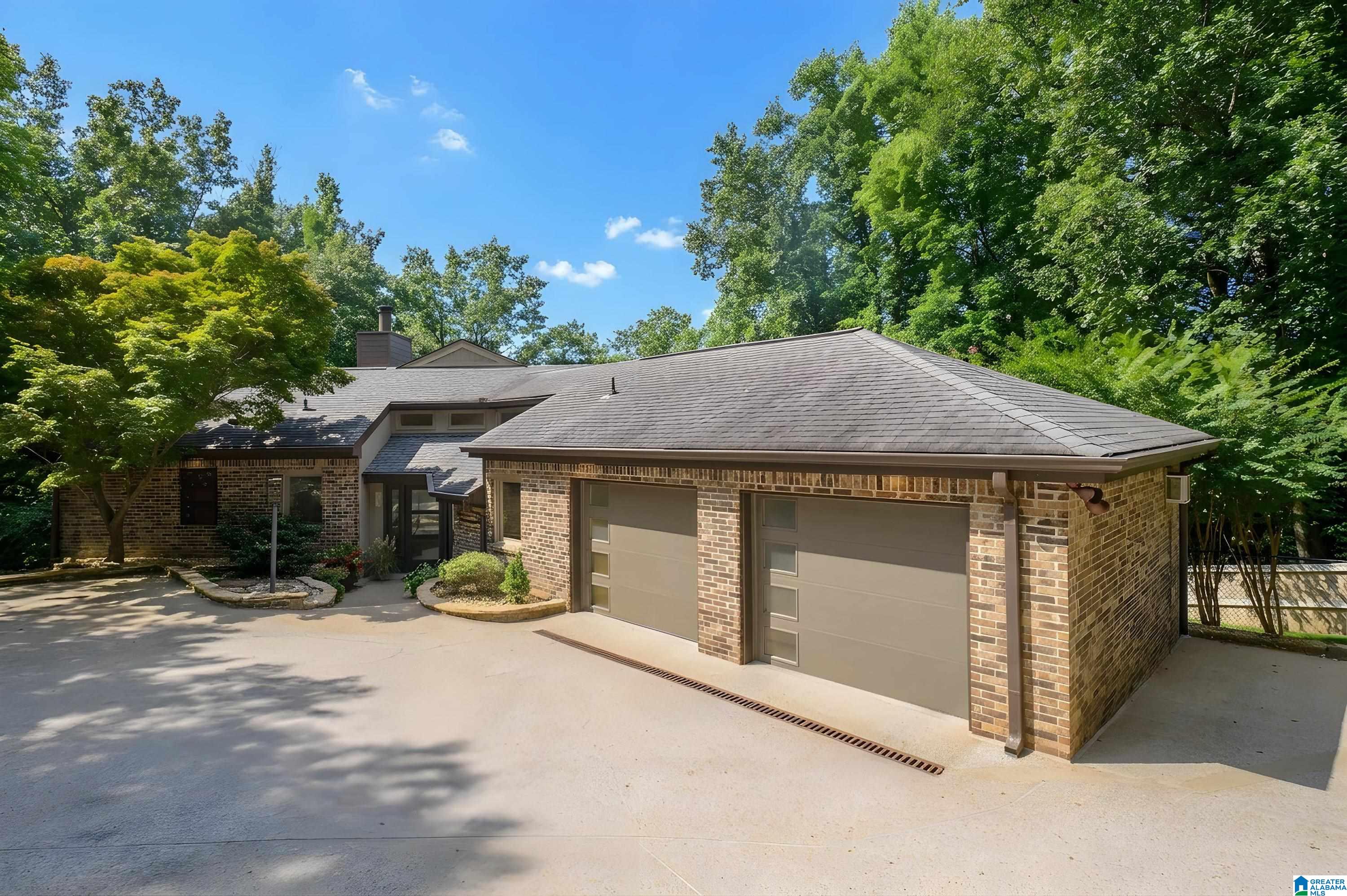 3rd image of 2258 Shady Creek Trail, Vestavia Hills, AL 35216 | MLS# 21459241