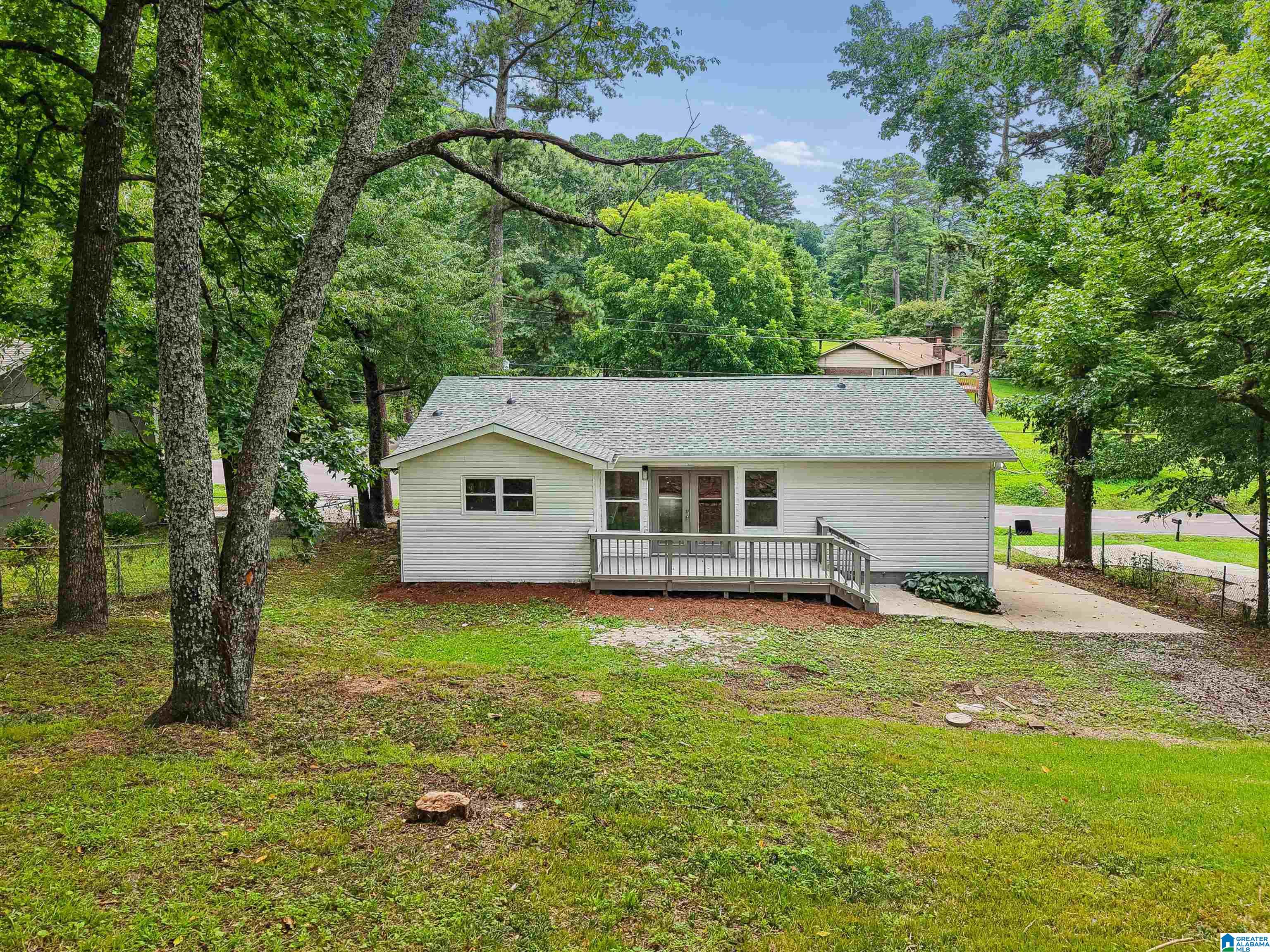 Photo 2 of Single family home for sale at 1688 Brewster Rd, Birmingham, AL 35235 | MLS# 21459256 | Listing updated on 2026-09-14