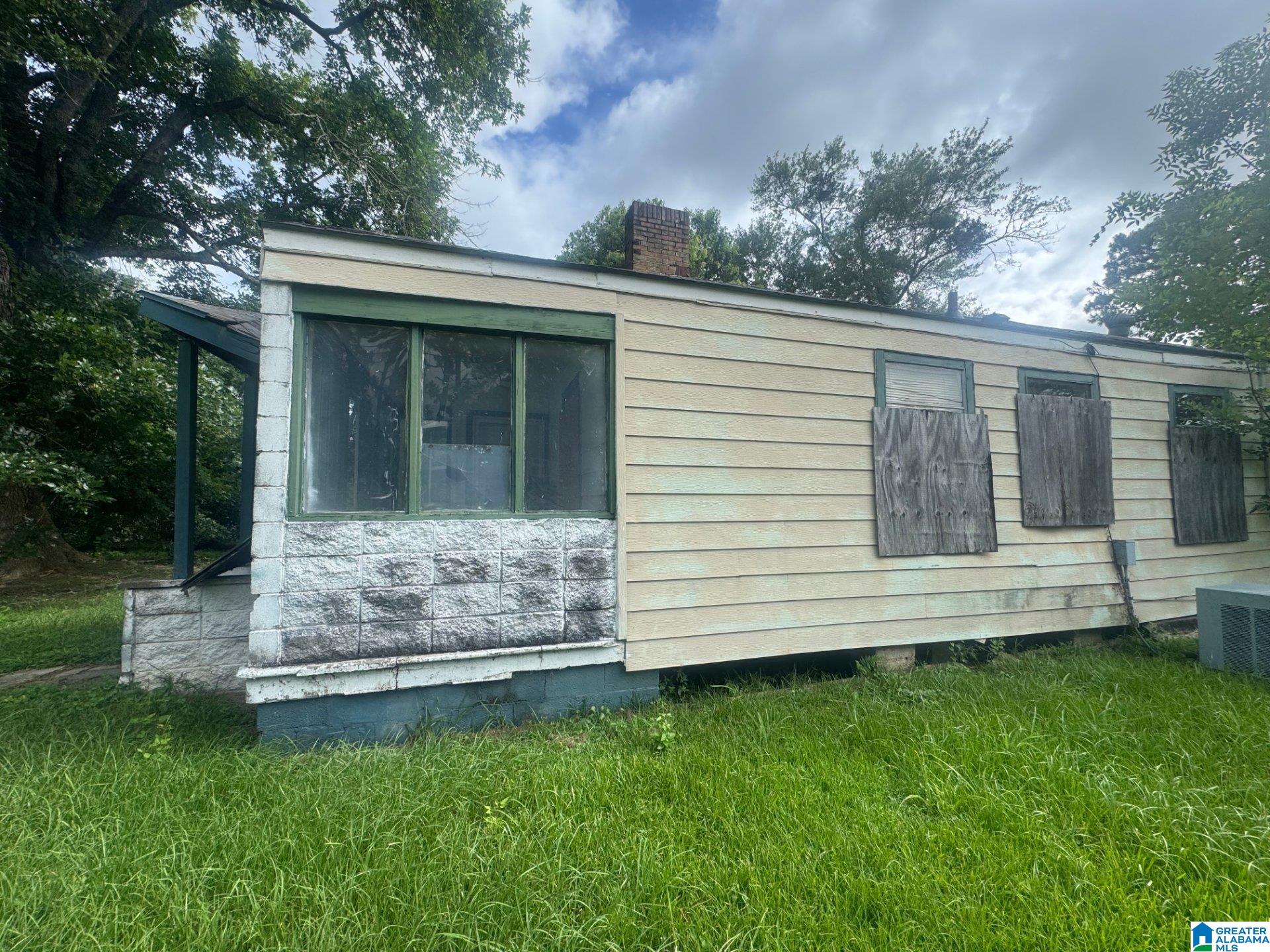 Photo 3 of Sale Pending at 1415 Brooke Ave, Mobile, AL 36605 | MLS# 21459258 | Listing updated on 2026-07-30