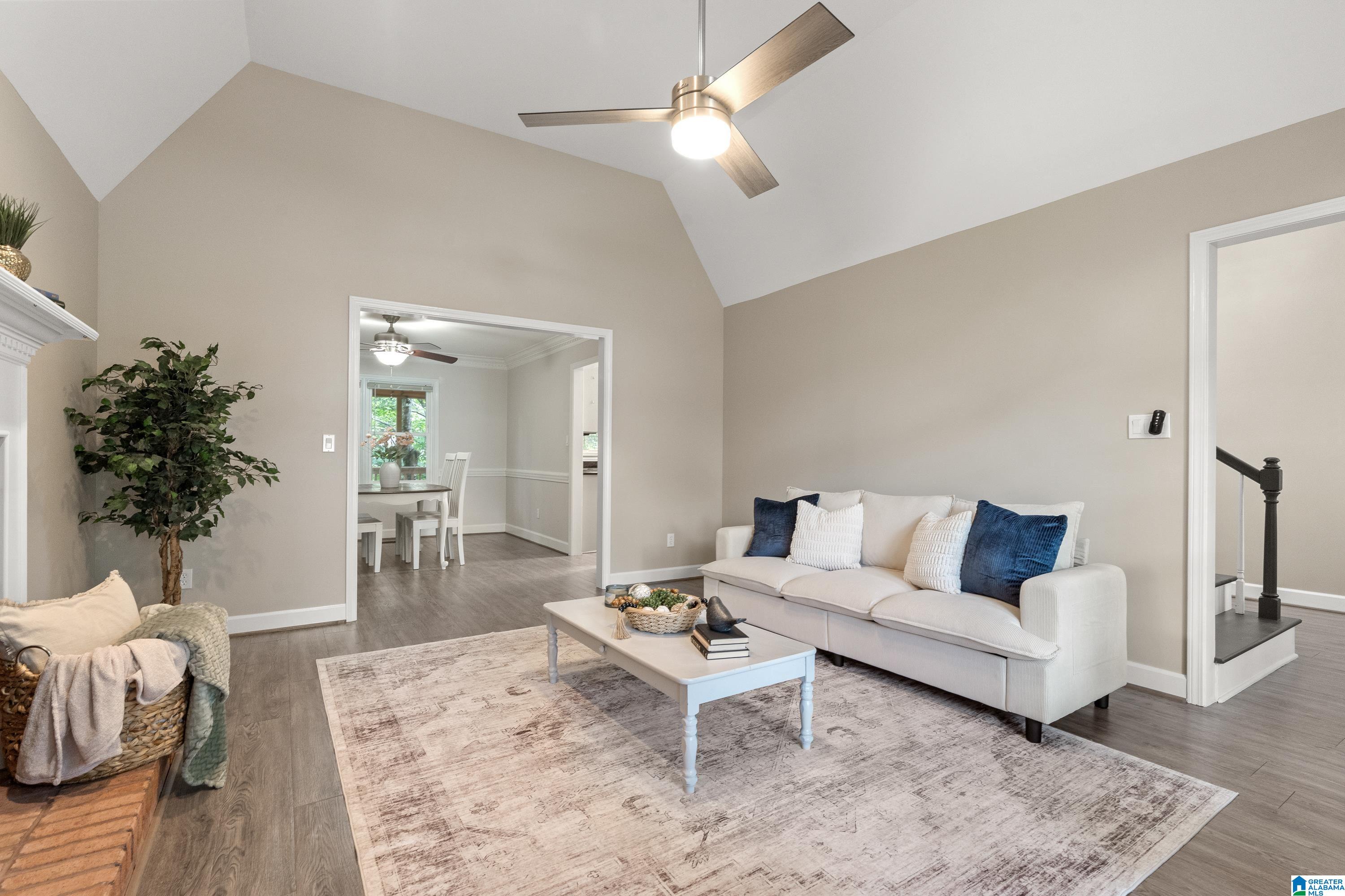 Photo 3 of Sale Pending at 4520 Highland Crst Cir, Hoover, AL 35226 | MLS# 21459263 | Listing updated on 2026-09-10