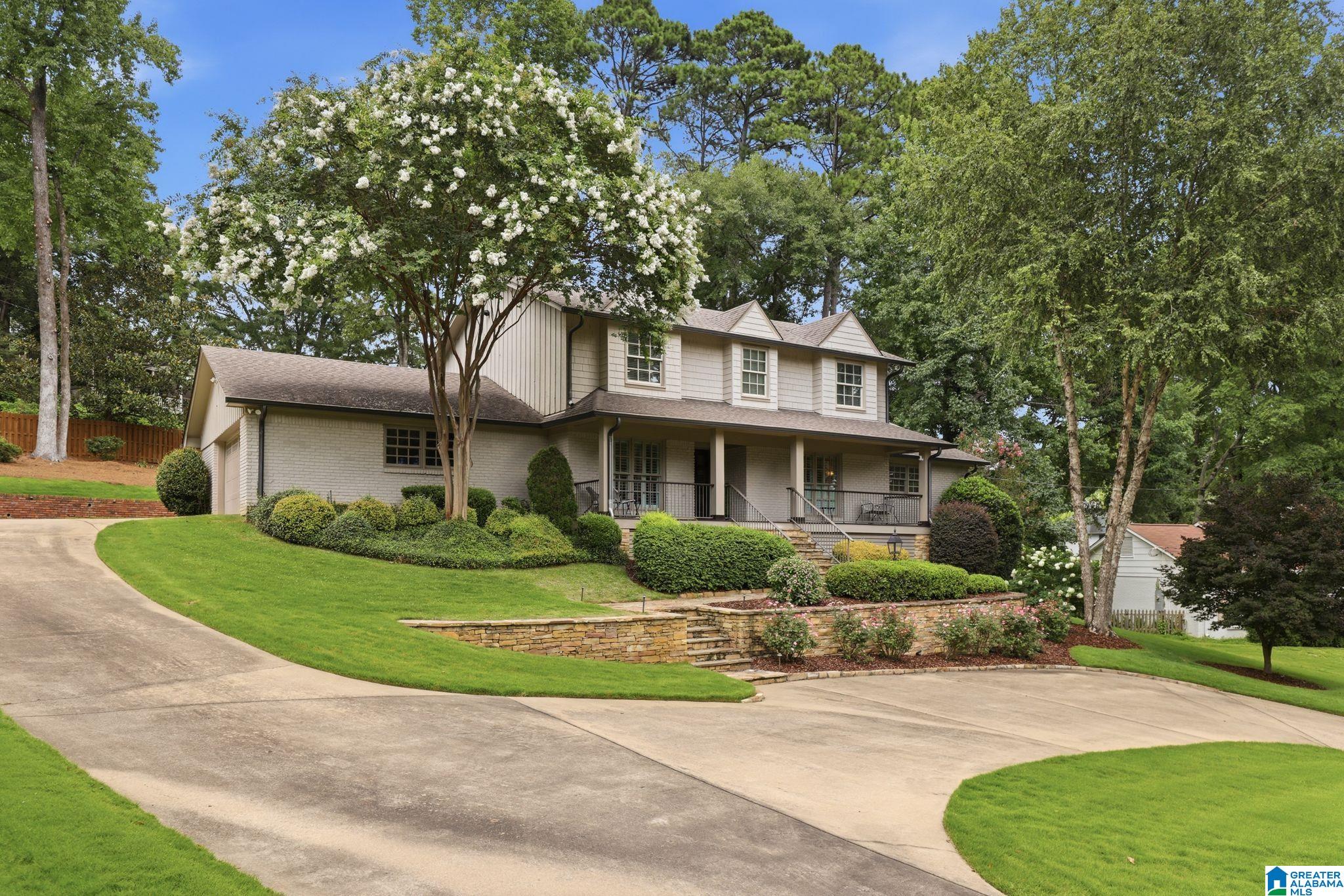 Photo 2 of Sale Pending at 4017 Royal Oak Ct, Mountain Brook, AL 35243 | MLS# 21459269 | Listing updated on 2026-08-19