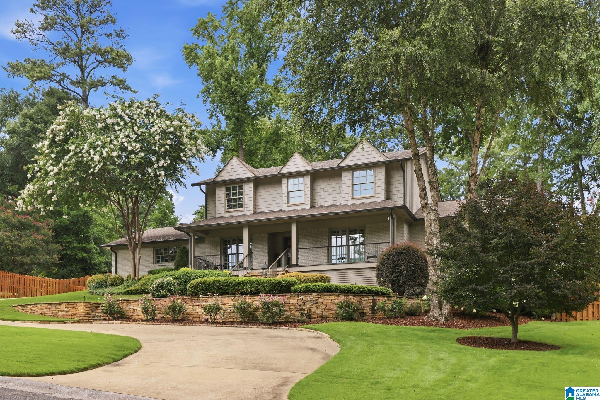 Photo 3 of Sale Pending at 4017 Royal Oak Ct, Mountain Brook, AL 35243 | MLS# 21459269 | Listing updated on 2026-08-19