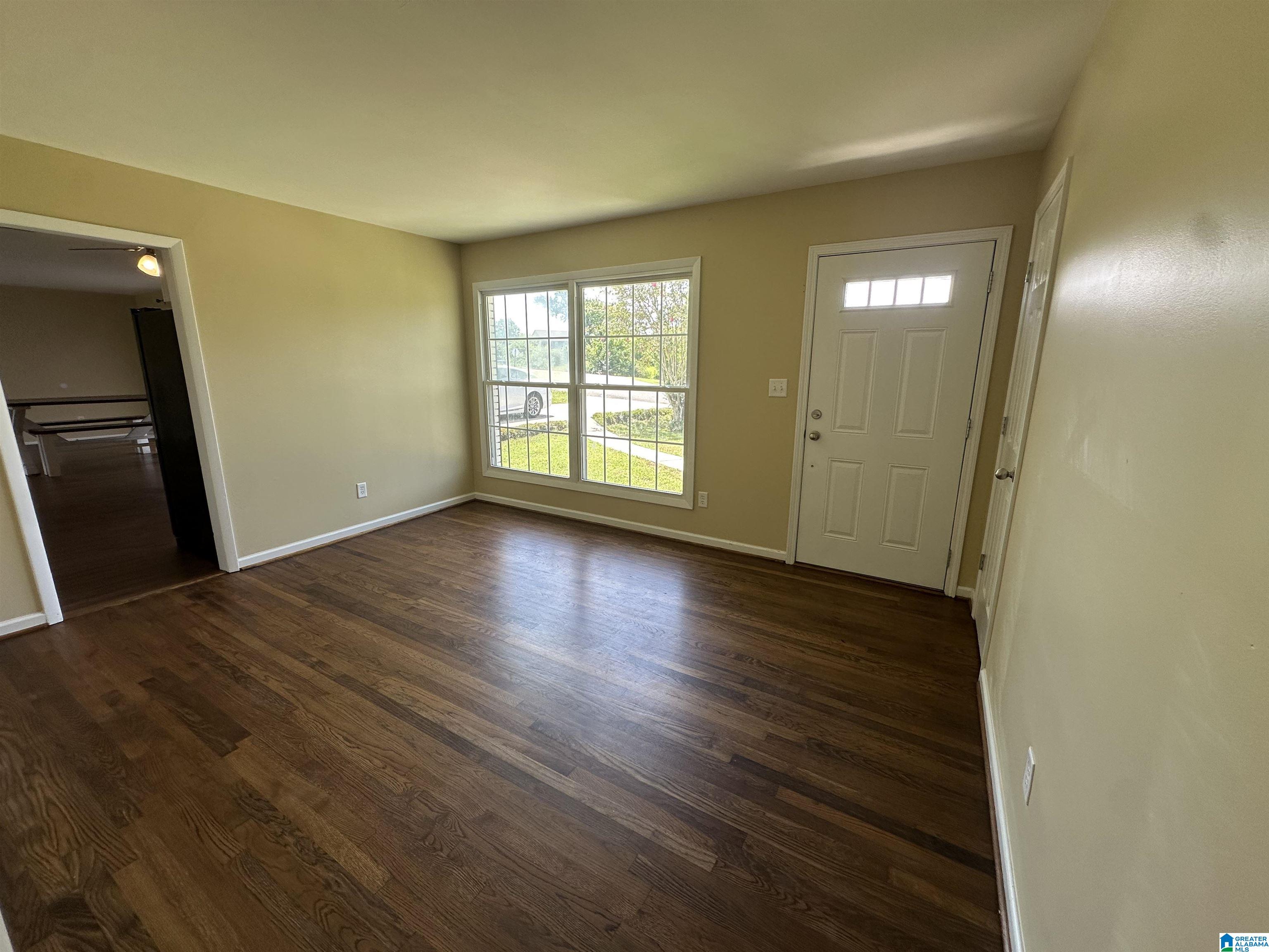 Photo 3 of Sale Pending at 601 Lual Dr, Birmingham, AL 35217 | MLS# 21459287 | Listing updated on 2026-09-02