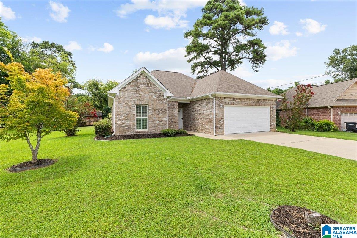 Photo 3 of Single family home for sale at 3408 Burke Meadow Cir, Fultondale, AL 35068 | MLS# 21459296 | Listing updated on 2026-08-18