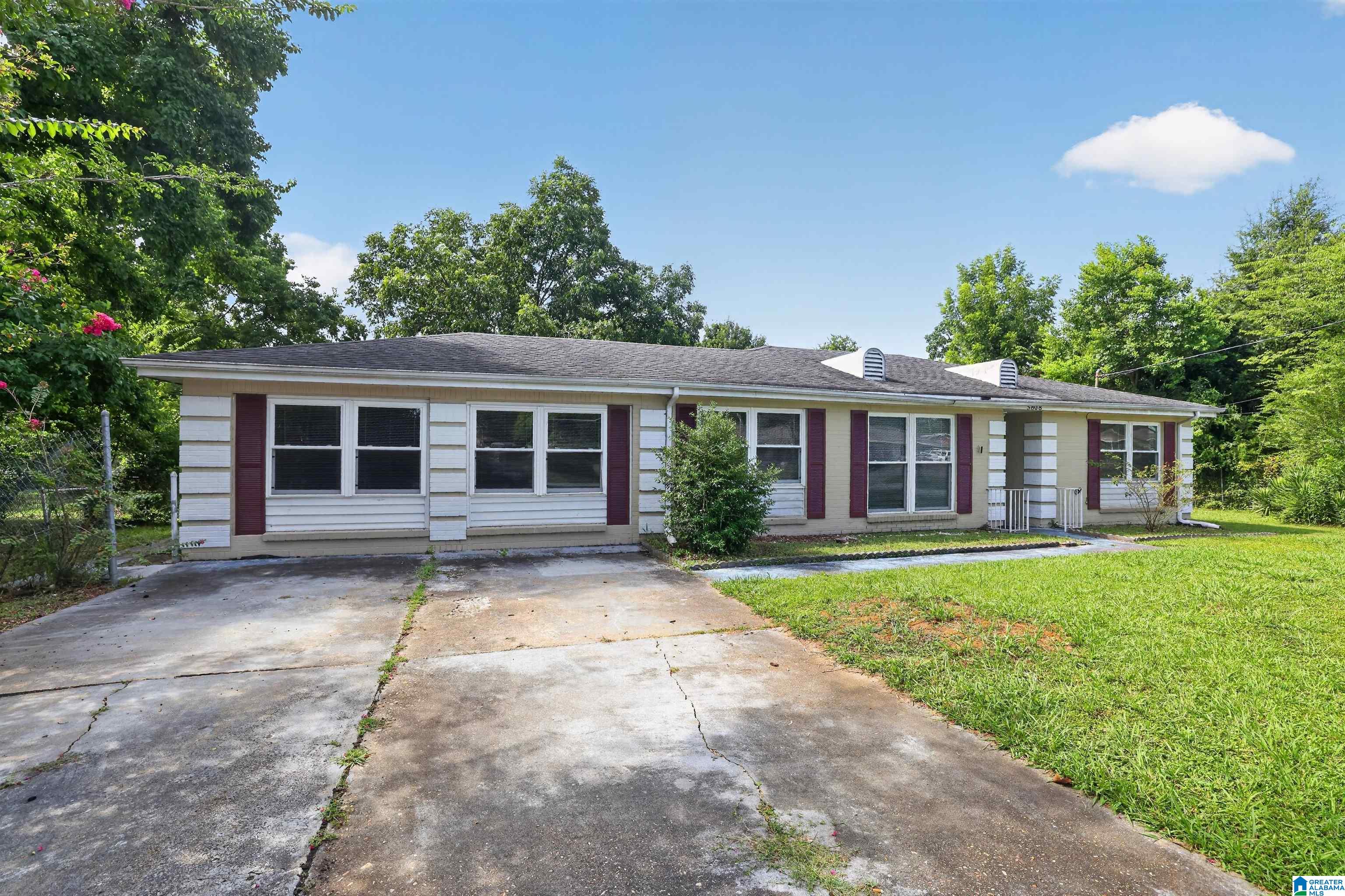 Photo 3 of Sale Pending at 3808 Quenby Dr, Montgomery, AL 36116 | MLS# 21459302 | Listing updated on 2026-09-14