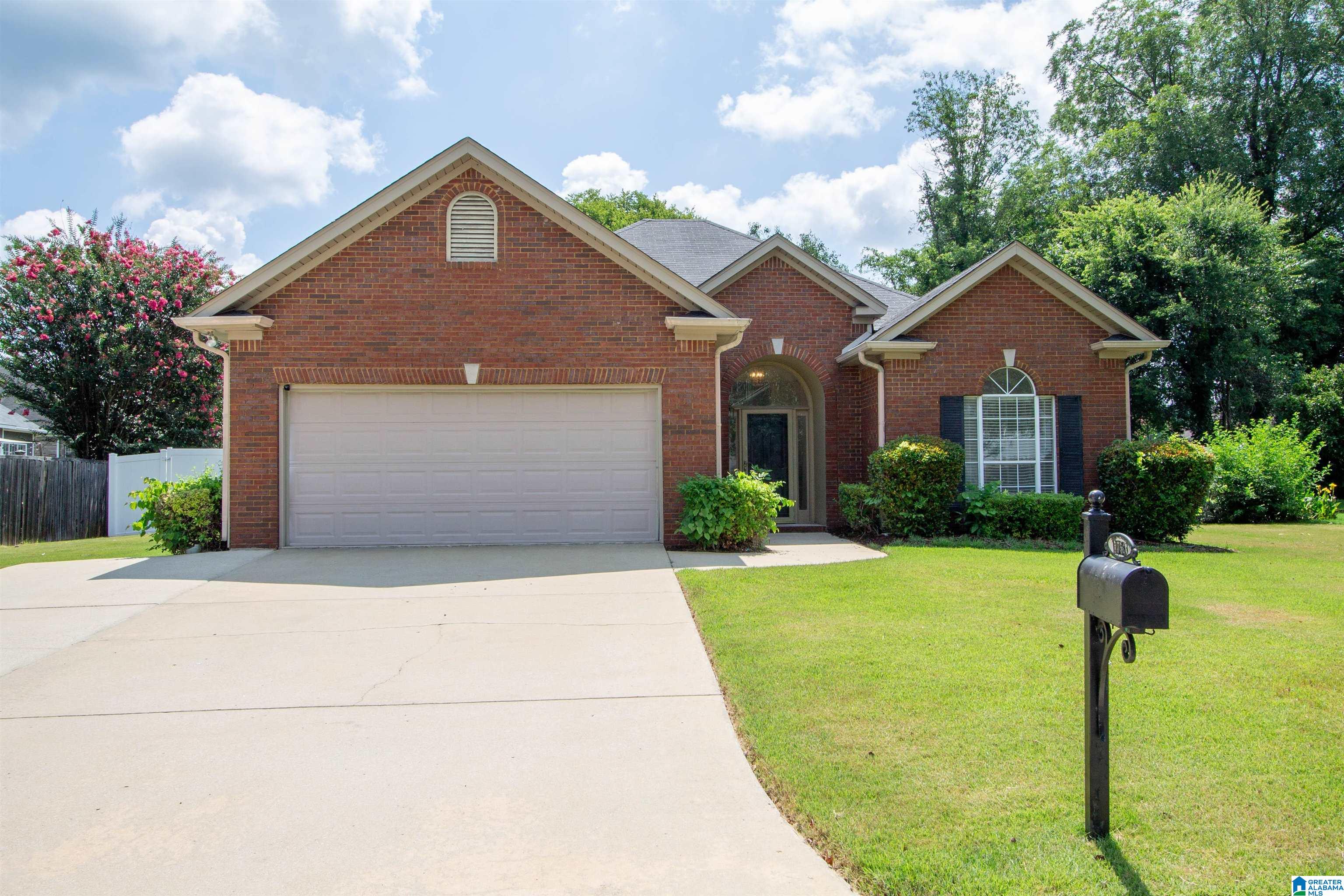 2nd image of 1753 Carlisle Circle, Leeds, AL 35094 | MLS# 21459313