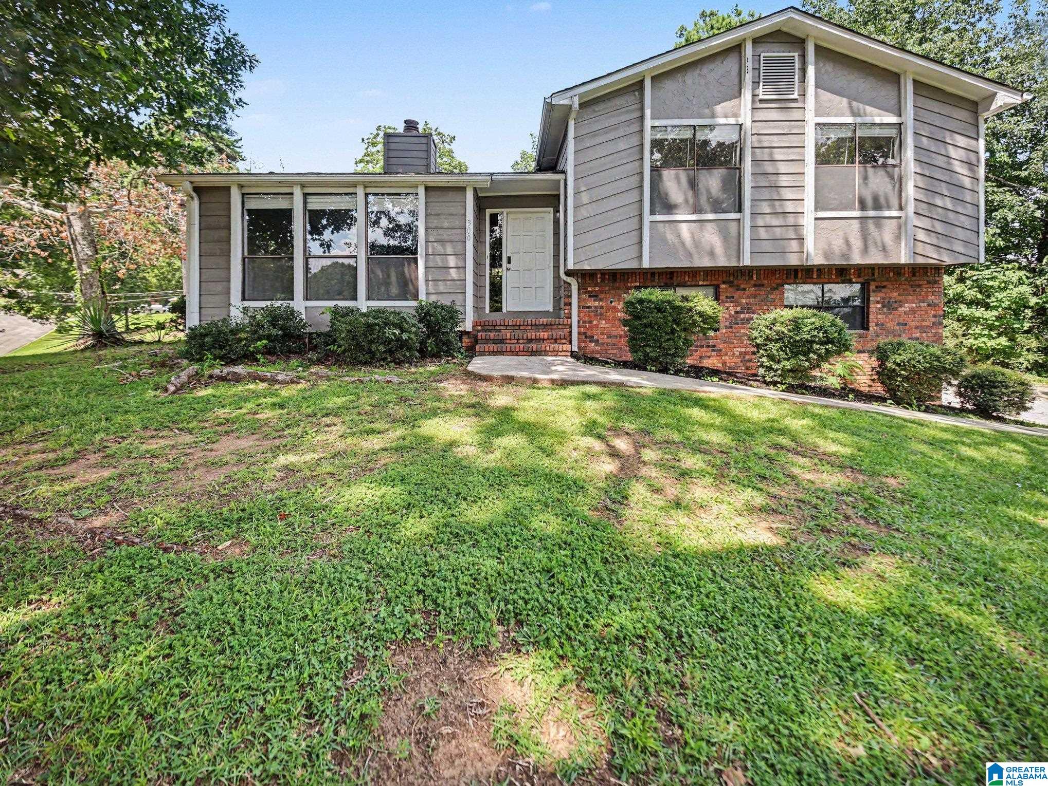 Photo 1 of Single family home for sale at 300 Varden Hl Dr, Birmingham, AL 35214 | MLS# 21459317 | Listing updated on 2026-07-18
