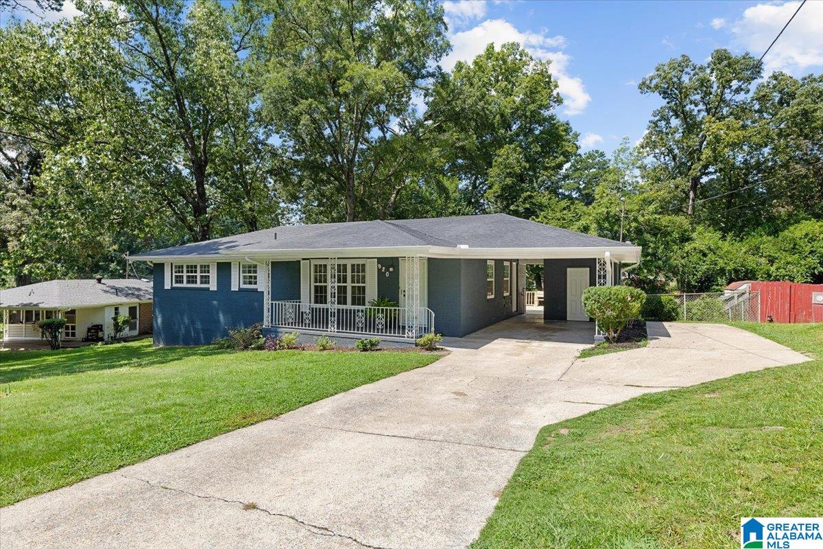 920 HICKORY CIRCLE