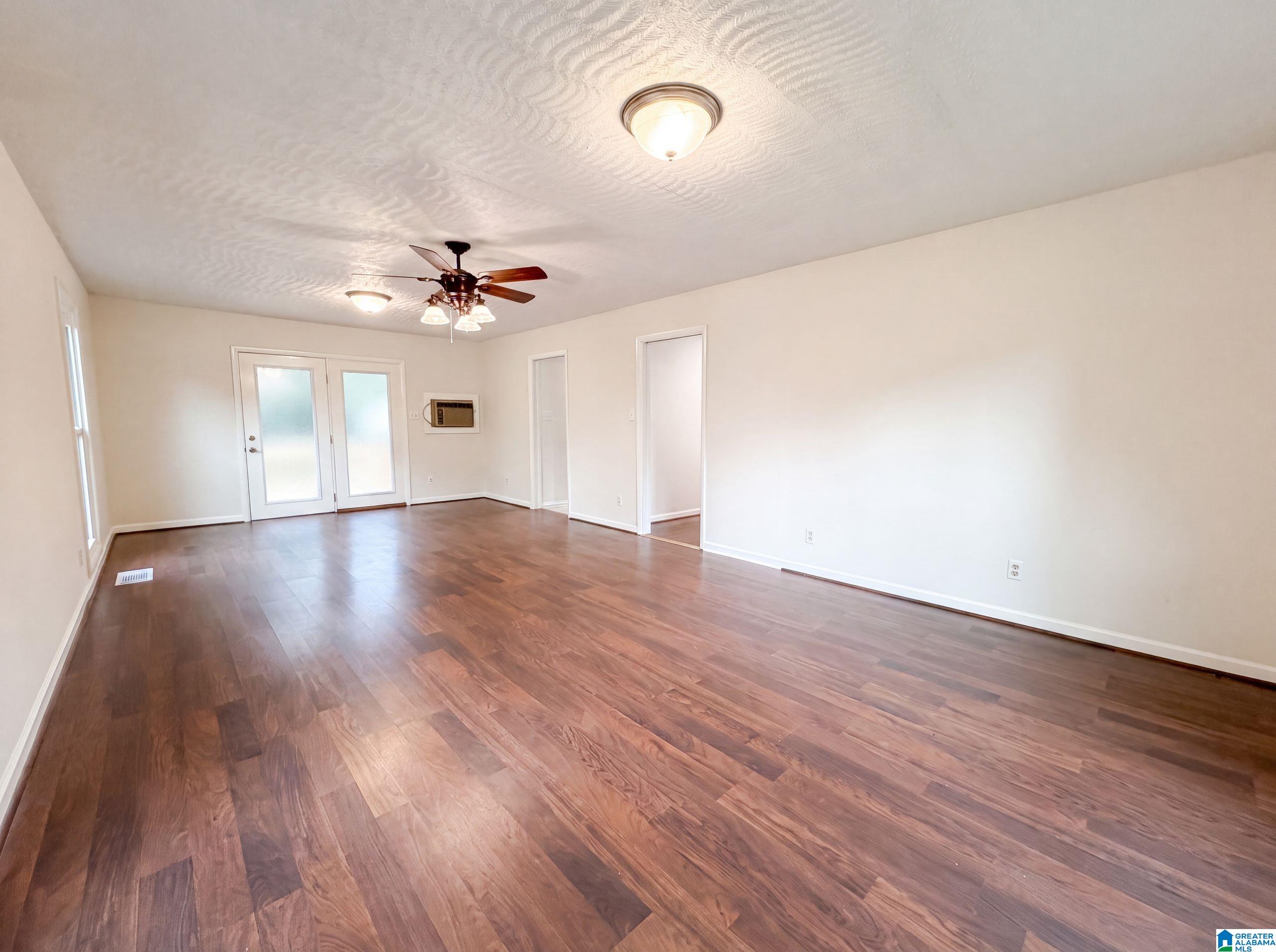 Photo 3 of Single family home for sale at 1007 Normandale Dr, Bessemer, AL 35023 | MLS# 21459329 | Listing updated on 2026-09-17