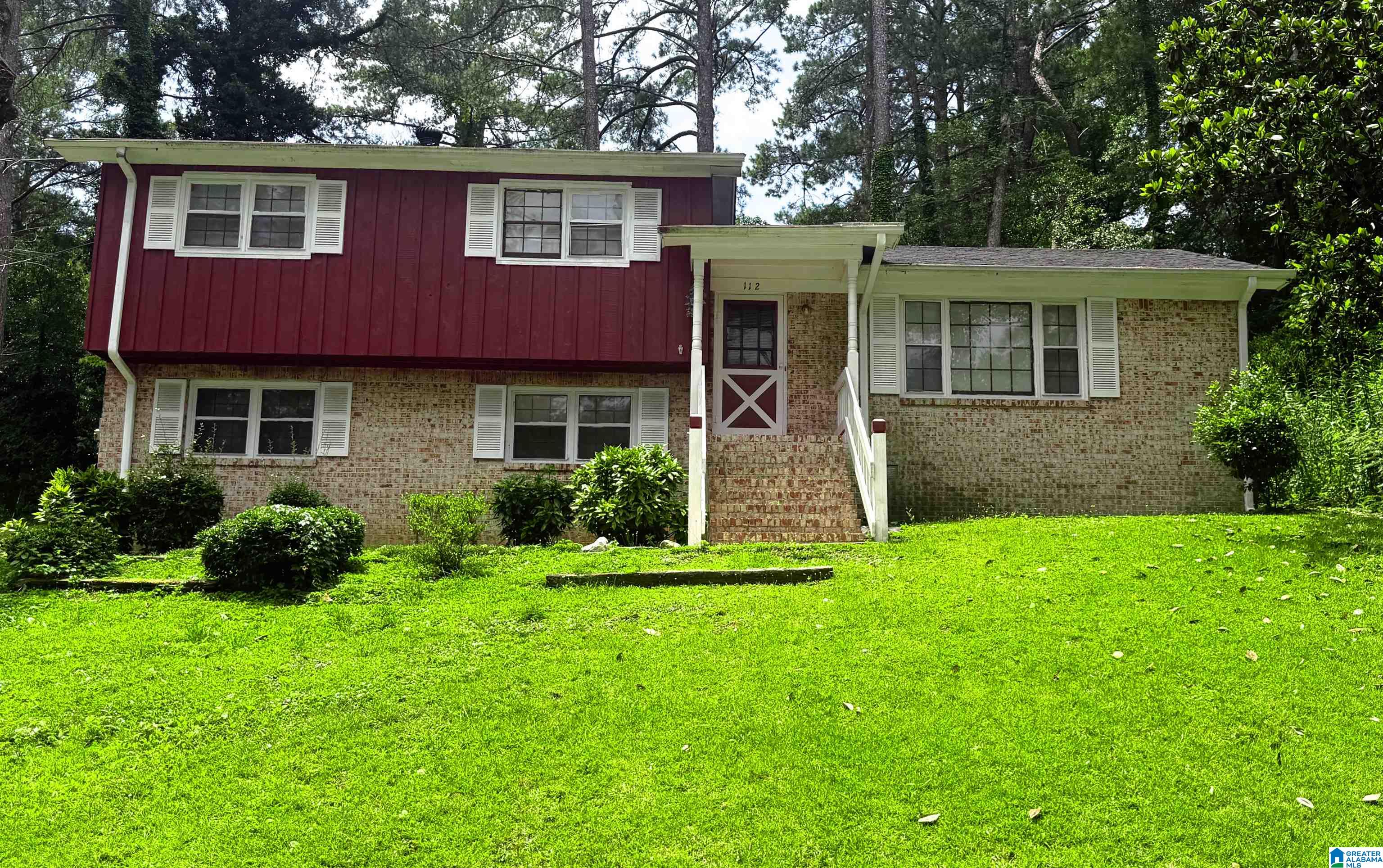 1st image of 112 Cascade Dr, Birmingham, AL 35215 | MLS# 21459358
