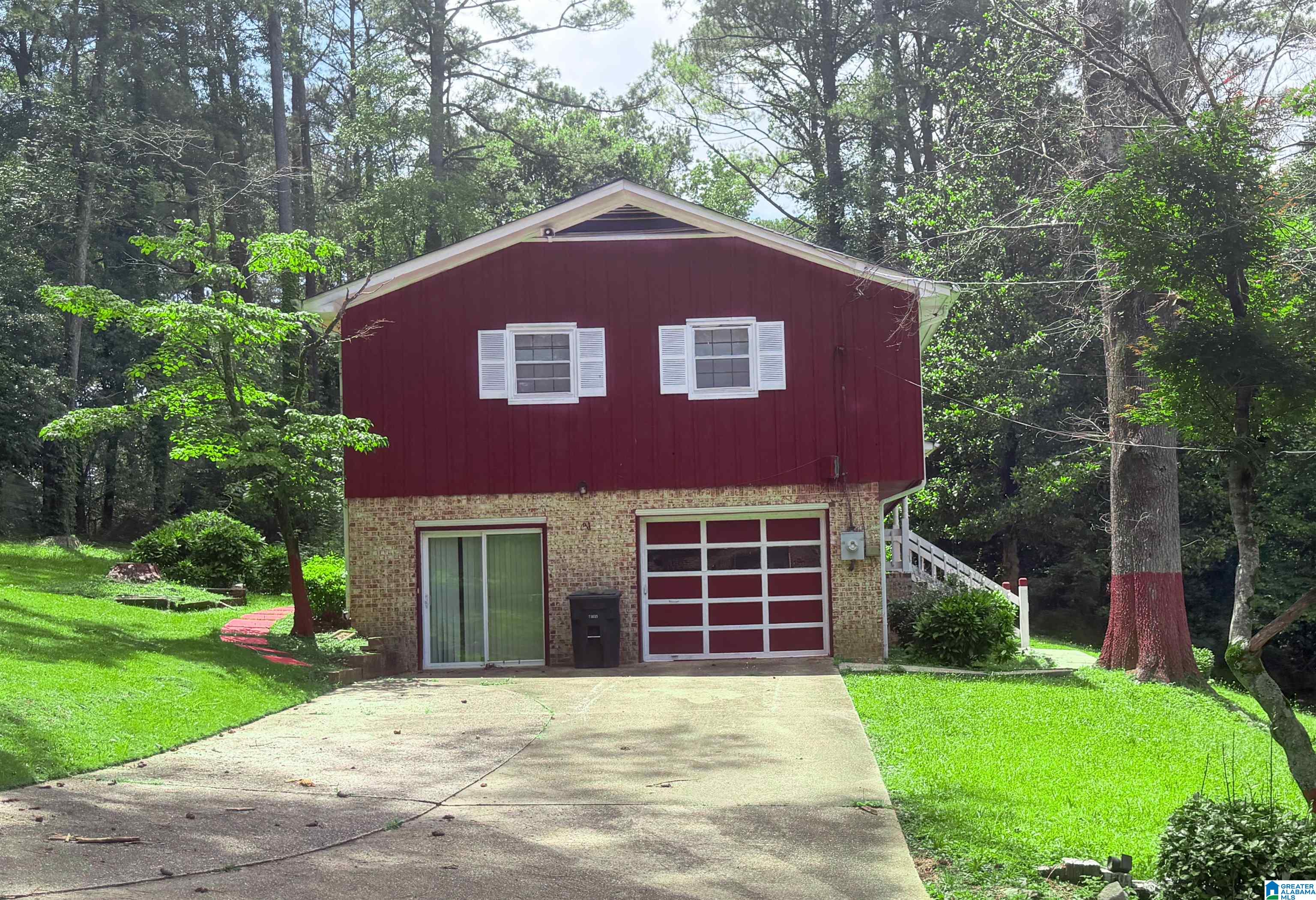2nd image of 112 Cascade Dr, Birmingham, AL 35215 | MLS# 21459358