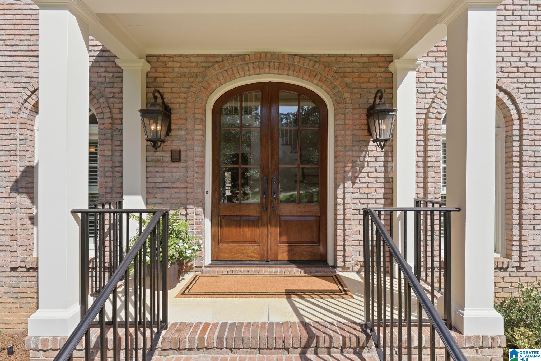 Photo 3 of Sale Pending at 3525 Countrywood Ln, Vestavia, AL 35243 | MLS# 21459364 | Listing updated on 2026-07-23