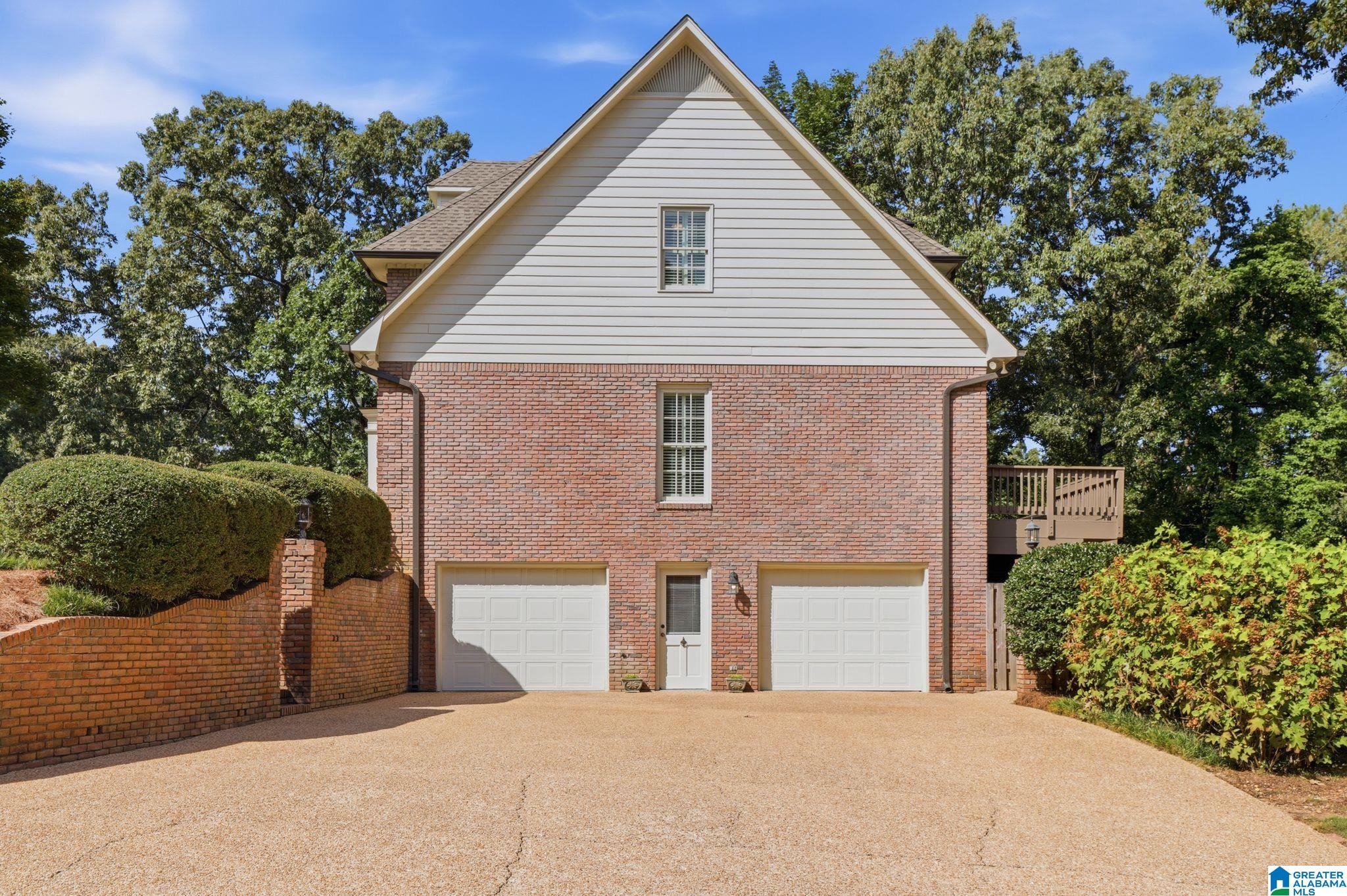Photo 4 of Sale Pending at 3525 Countrywood Ln, Vestavia, AL 35243 | MLS# 21459364 | Listing updated on 2026-07-23