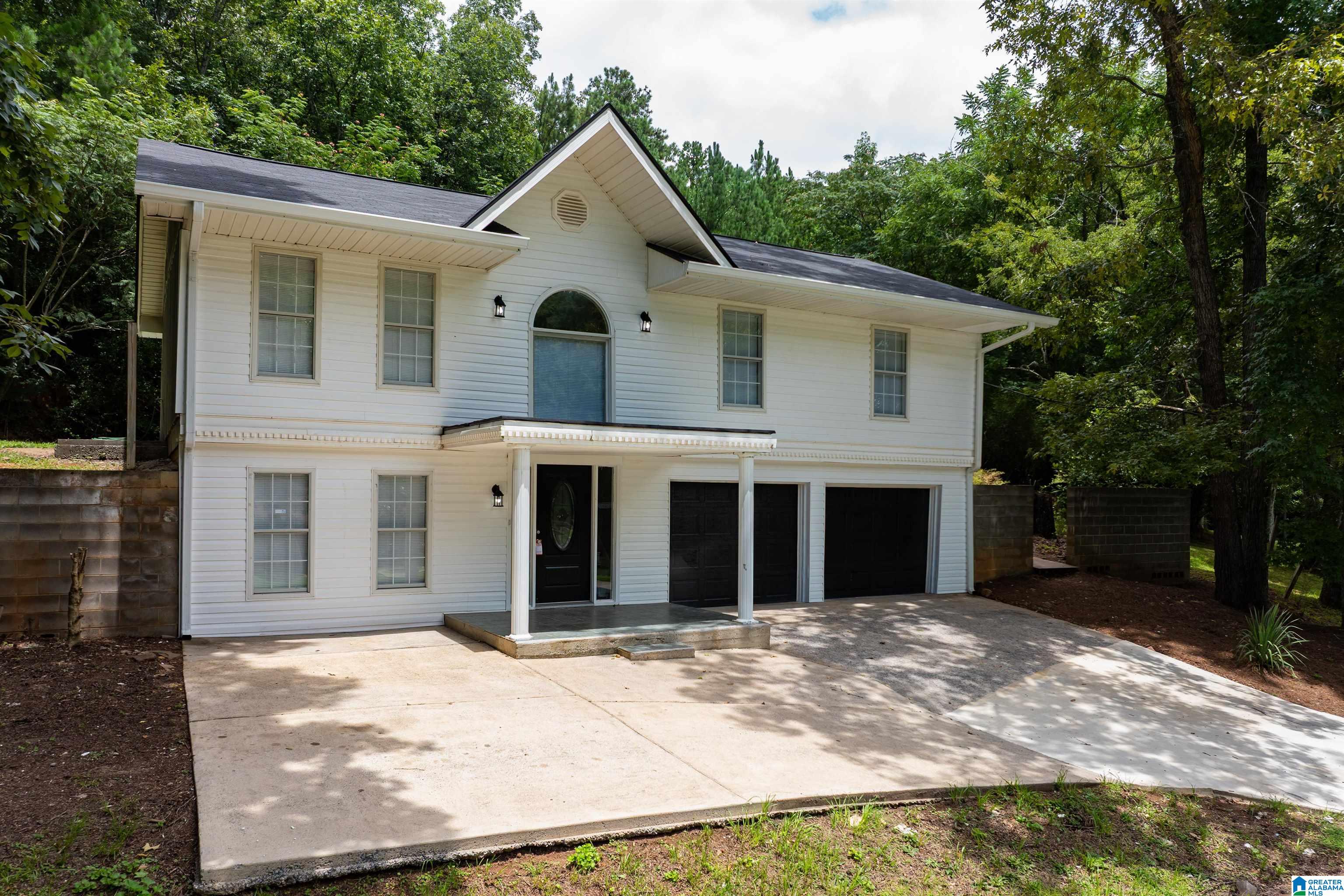 Photo 2 of Single family home for sale at 119 Willowbrook Dr, Talladega, AL 35160 | MLS# 21459369 | Listing updated on 2026-09-17