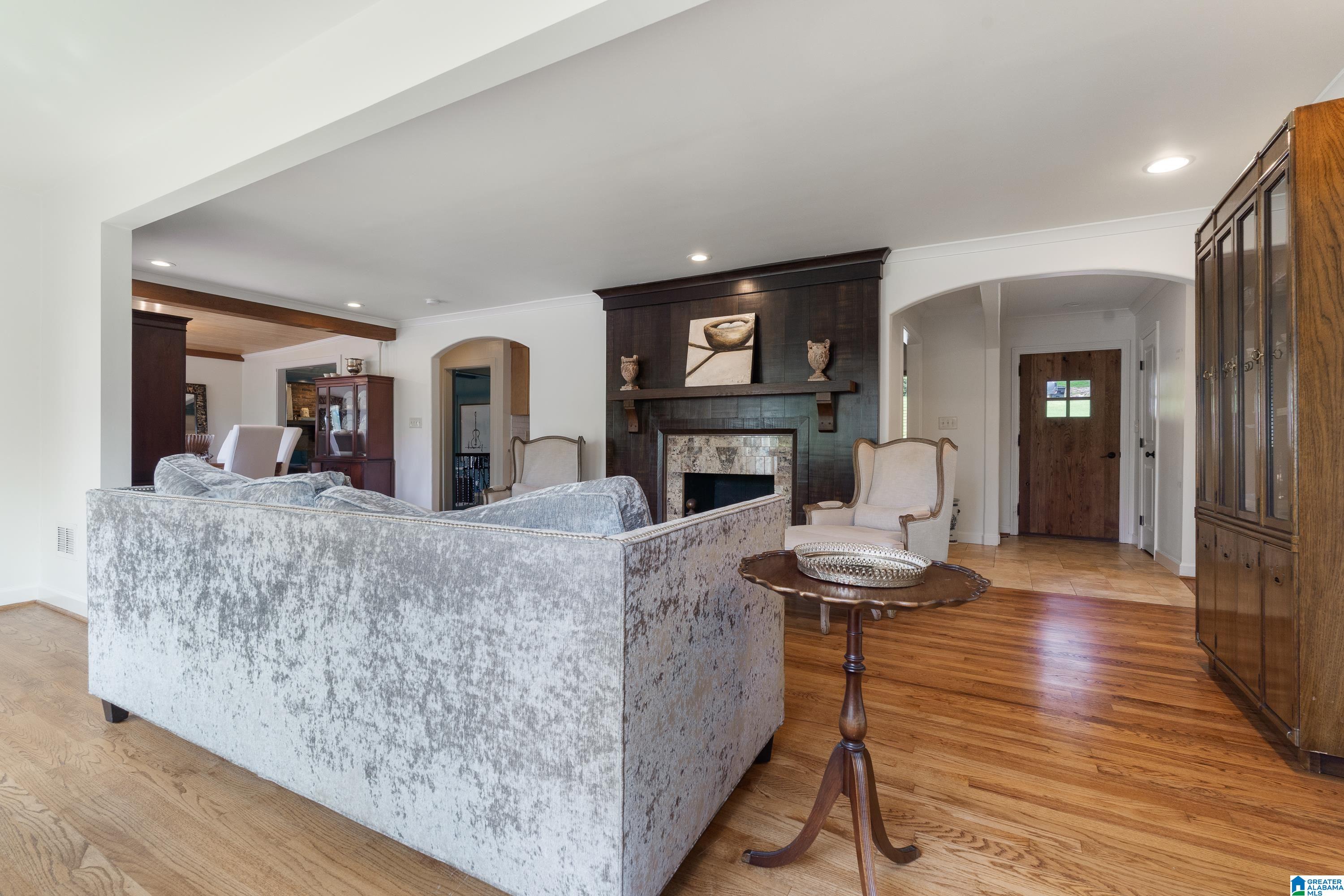 5th image of 2225 Peacock Lane, Mountain Brook, AL 35223 | MLS# 21459373