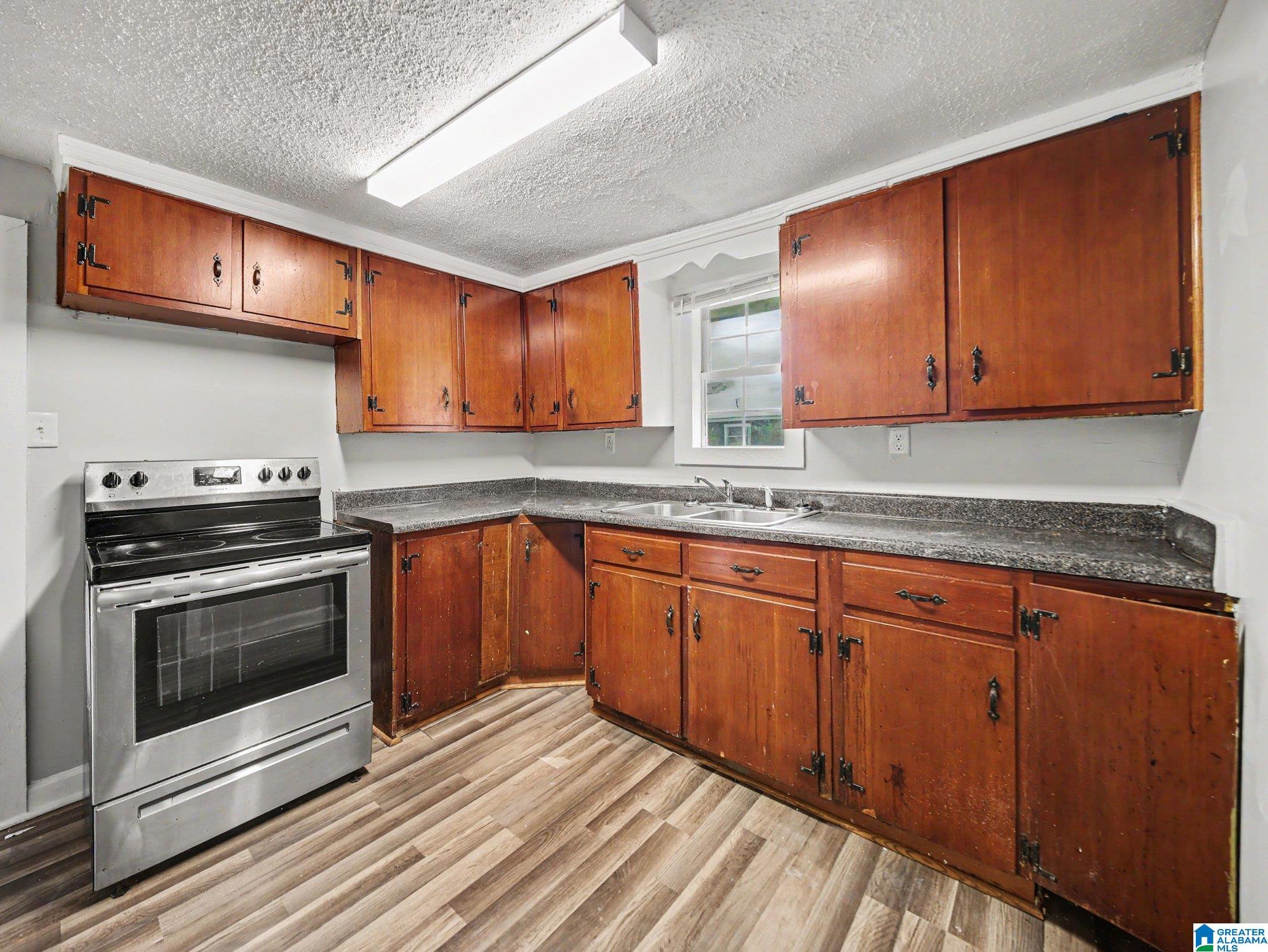 Photo 3 of Single family home for sale at 2129 Powderly Ave Sw, Birmingham, AL 35211 | MLS# 21459384 | Listing updated on 2026-07-18