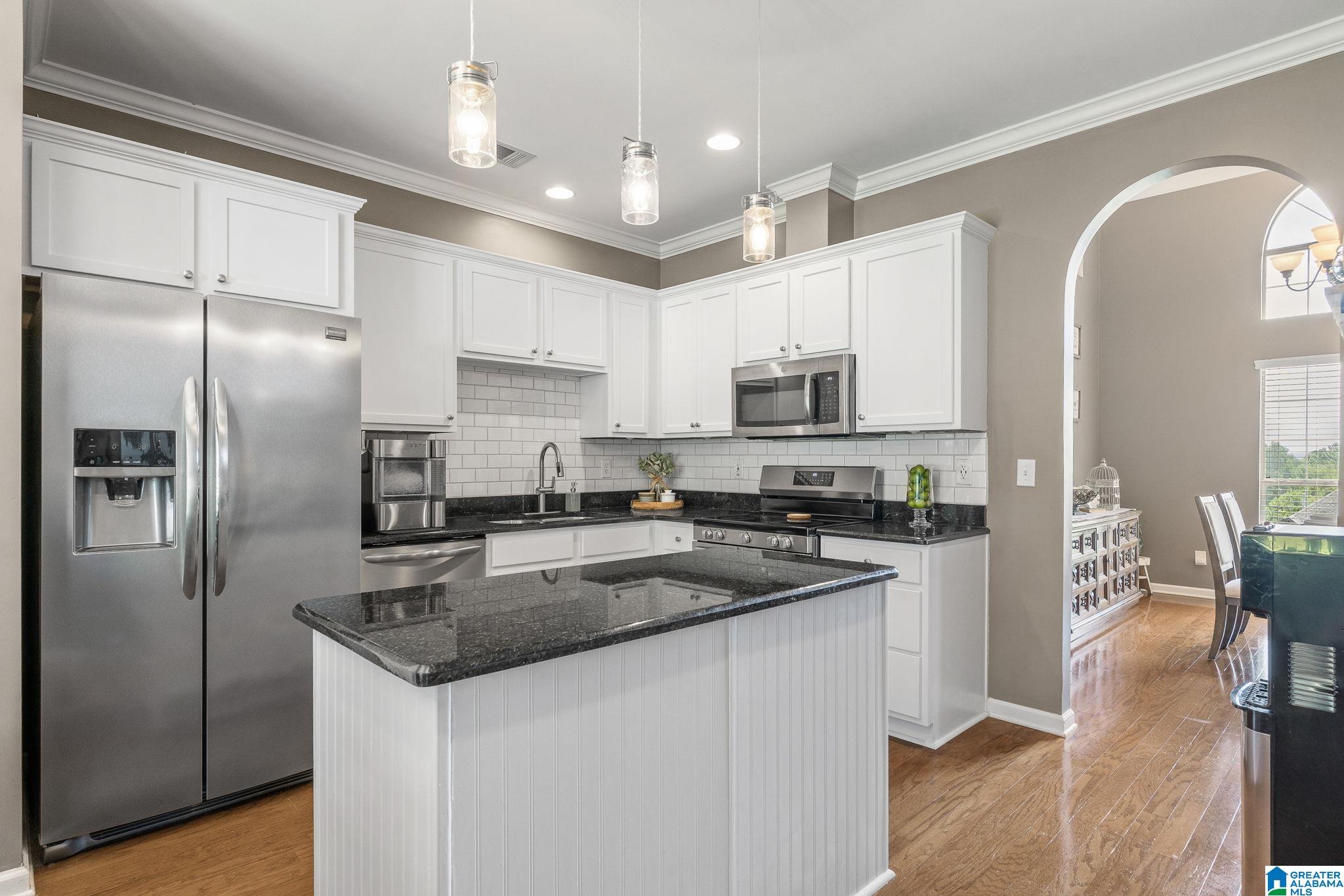 3rd image of 7022 Chatham Dr, Trussville, AL 35173 | MLS# 21459387