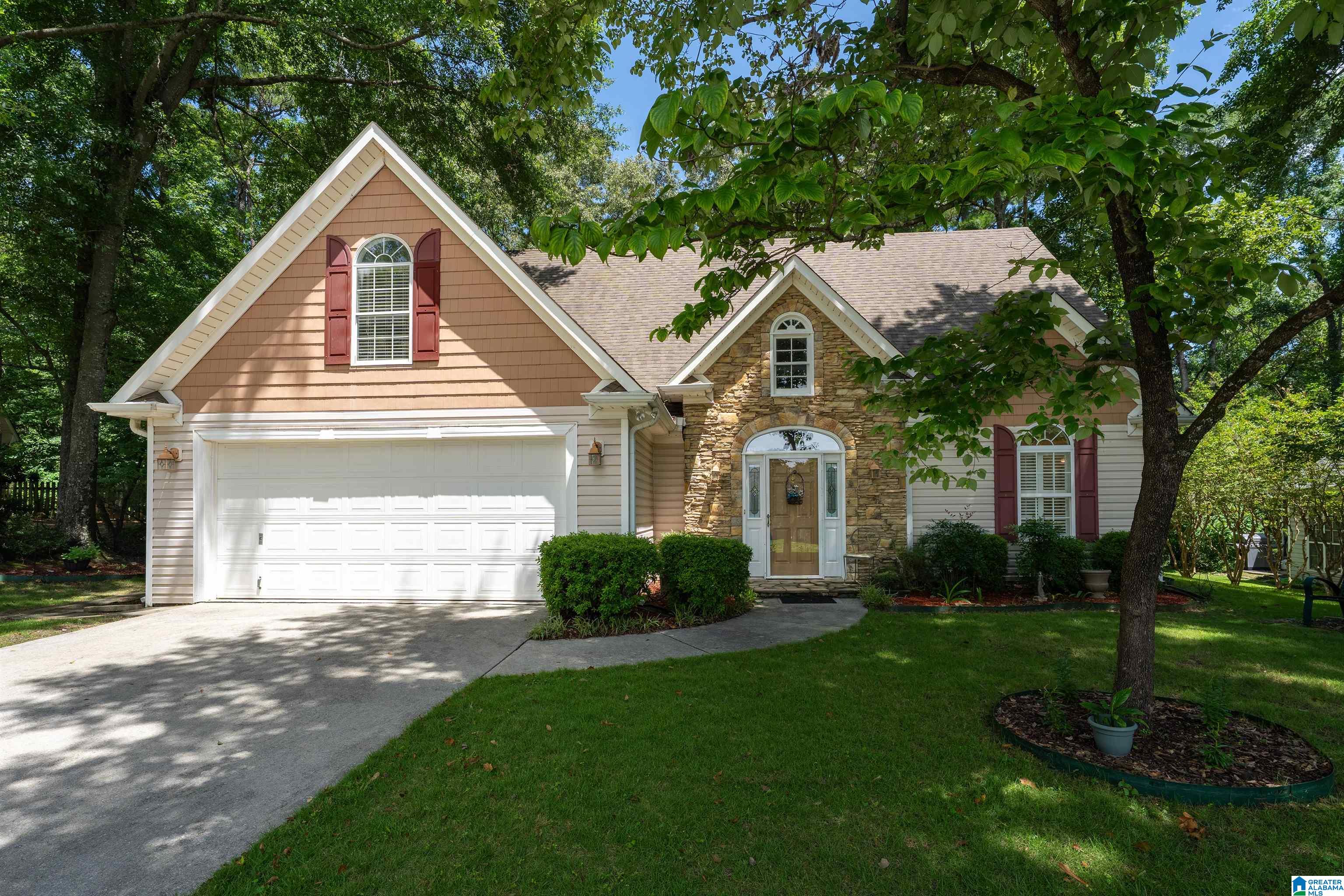 1st image of 140 Greenfield Lane, Alabaster, AL 35007 | MLS# 21459394