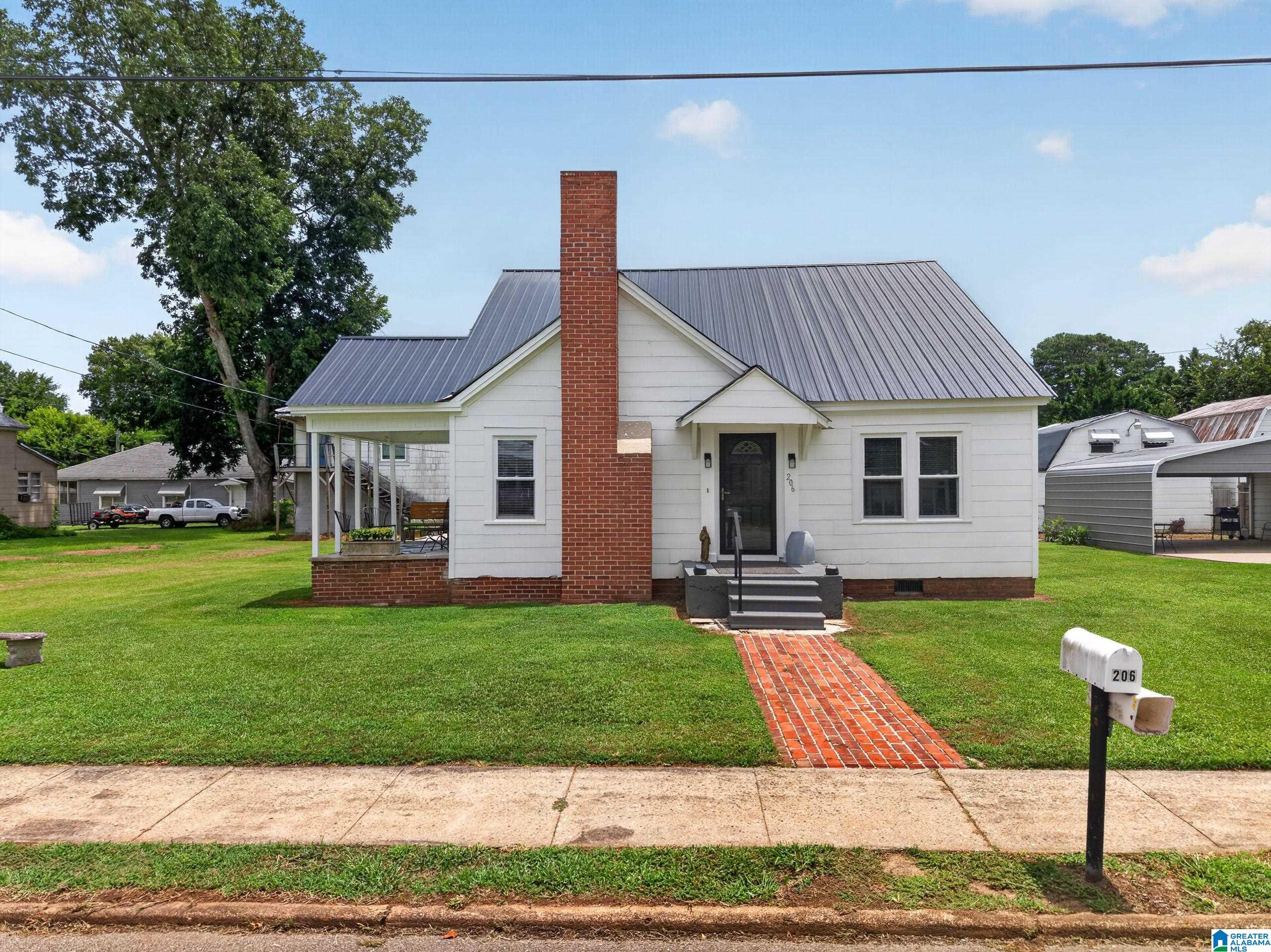 1st image of 206 S Center Avenue, Piedmont, AL 36272 | MLS# 21459404