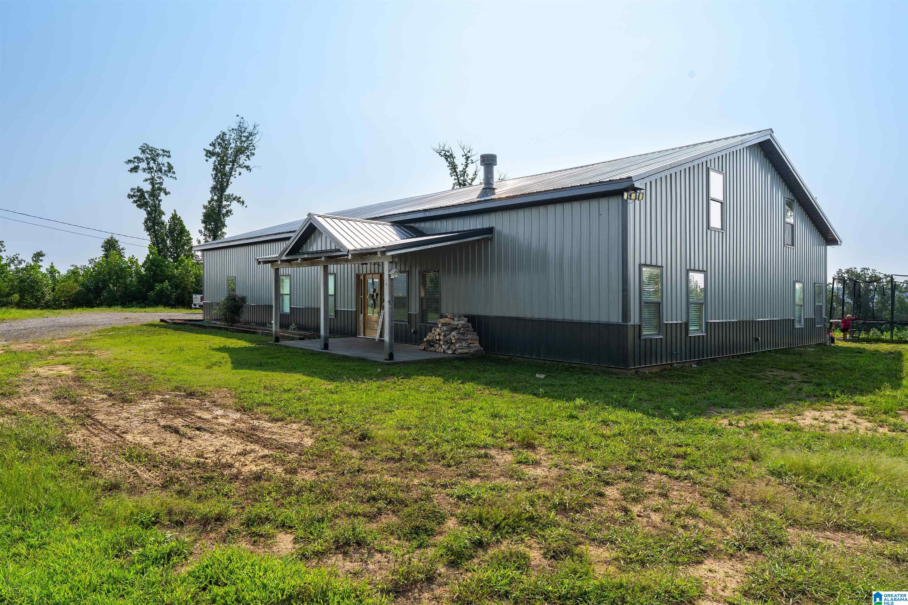2nd image of 75 Hem Dr, Oneonta, AL 35121 | MLS# 21459405