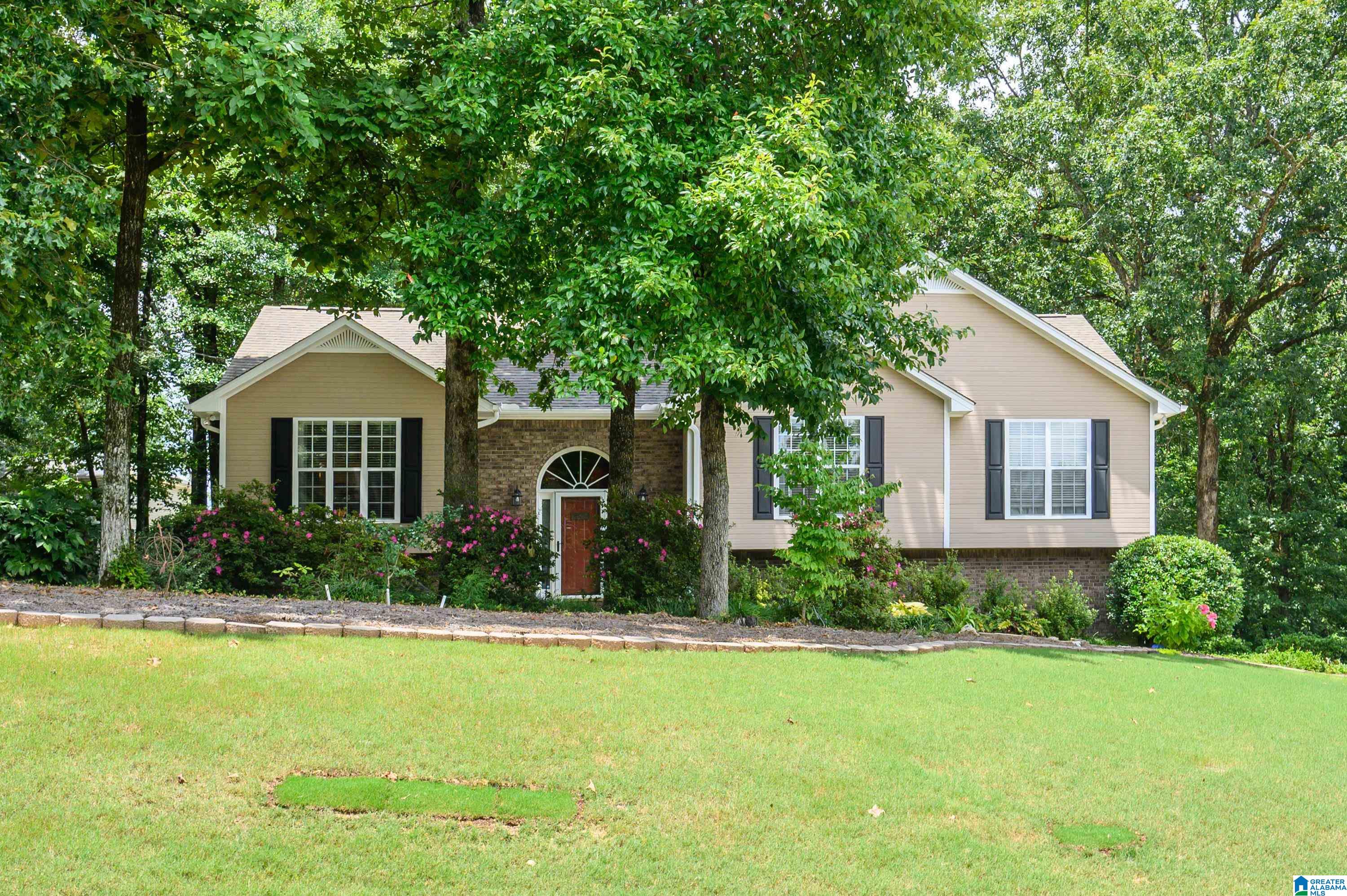 2nd image of 104 Forest Hills Circle, Alabaster, AL 35007 | MLS# 21459428
