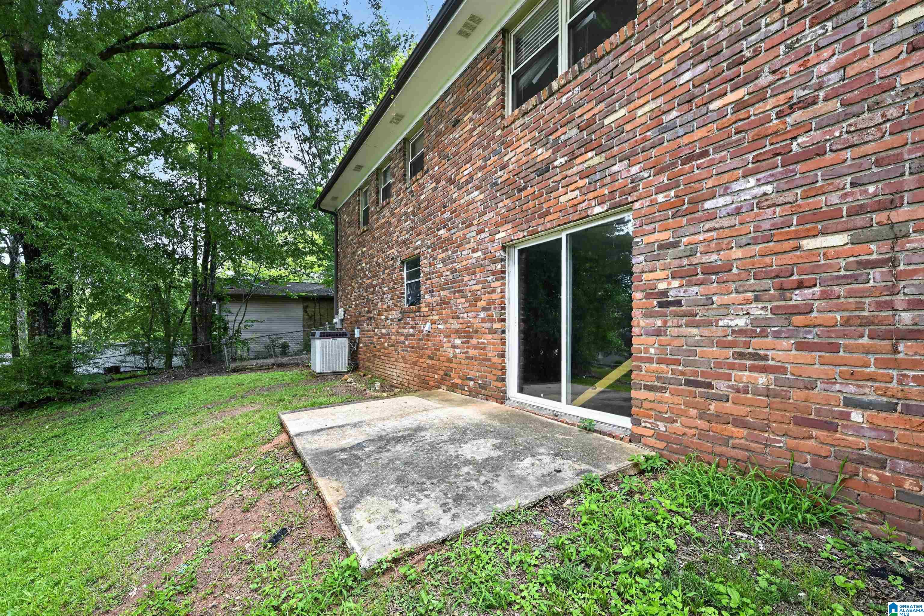 Photo 3 of Single family home for sale at 1135 Ware Blvd, Birmingham, AL 35235 | MLS# 21459445 | Listing updated on 2026-09-09