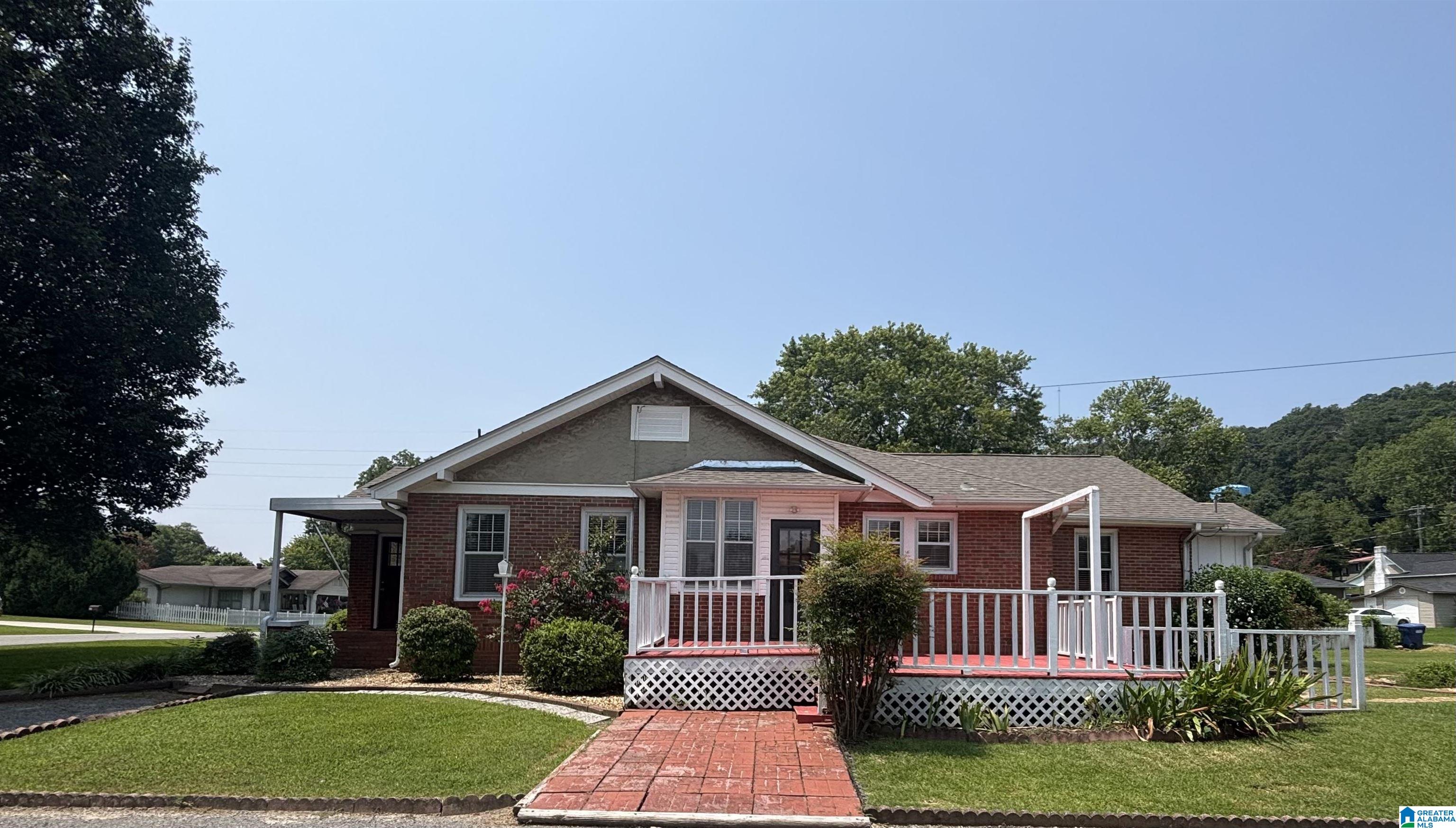 32nd image of 306 5th Avenue E, Oneonta, AL 35121 | MLS# 21459452