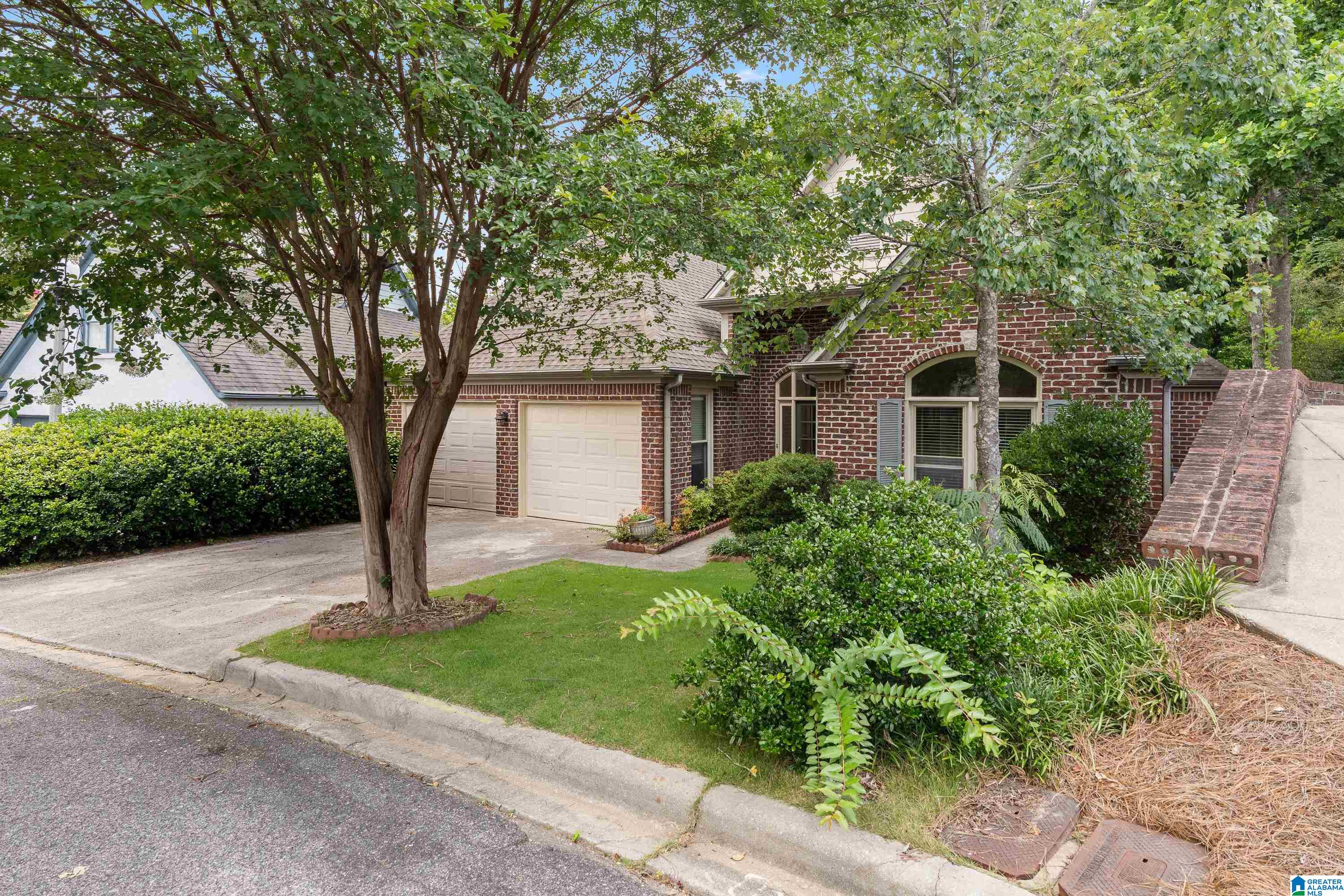 2nd image of 2241 Sterling Ridge Circle, Vestavia Hills, AL 35216 | MLS# 21459455