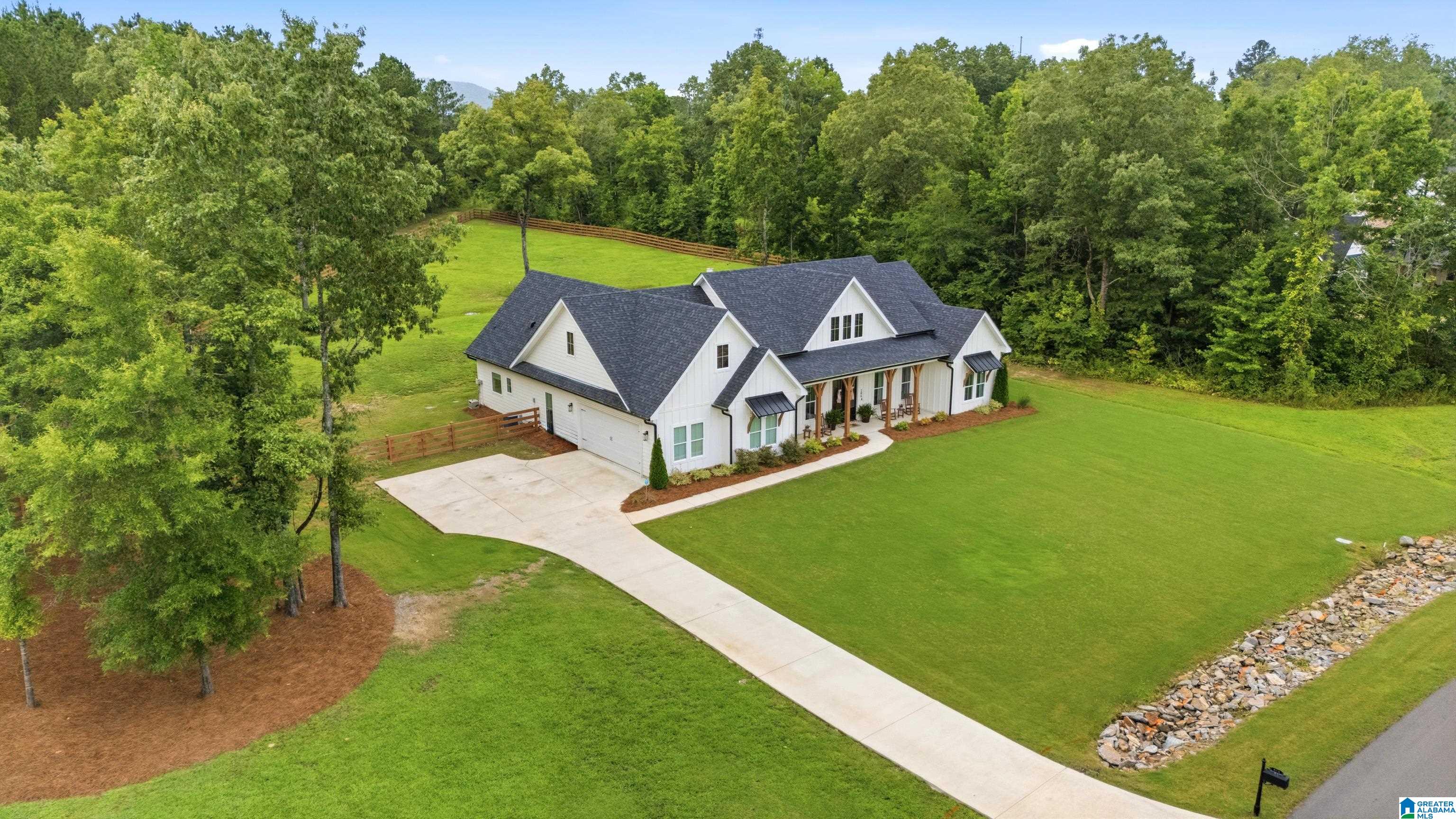 3rd image of 200 Stonewood Trail, Springville, AL 35146 | MLS# 21459459