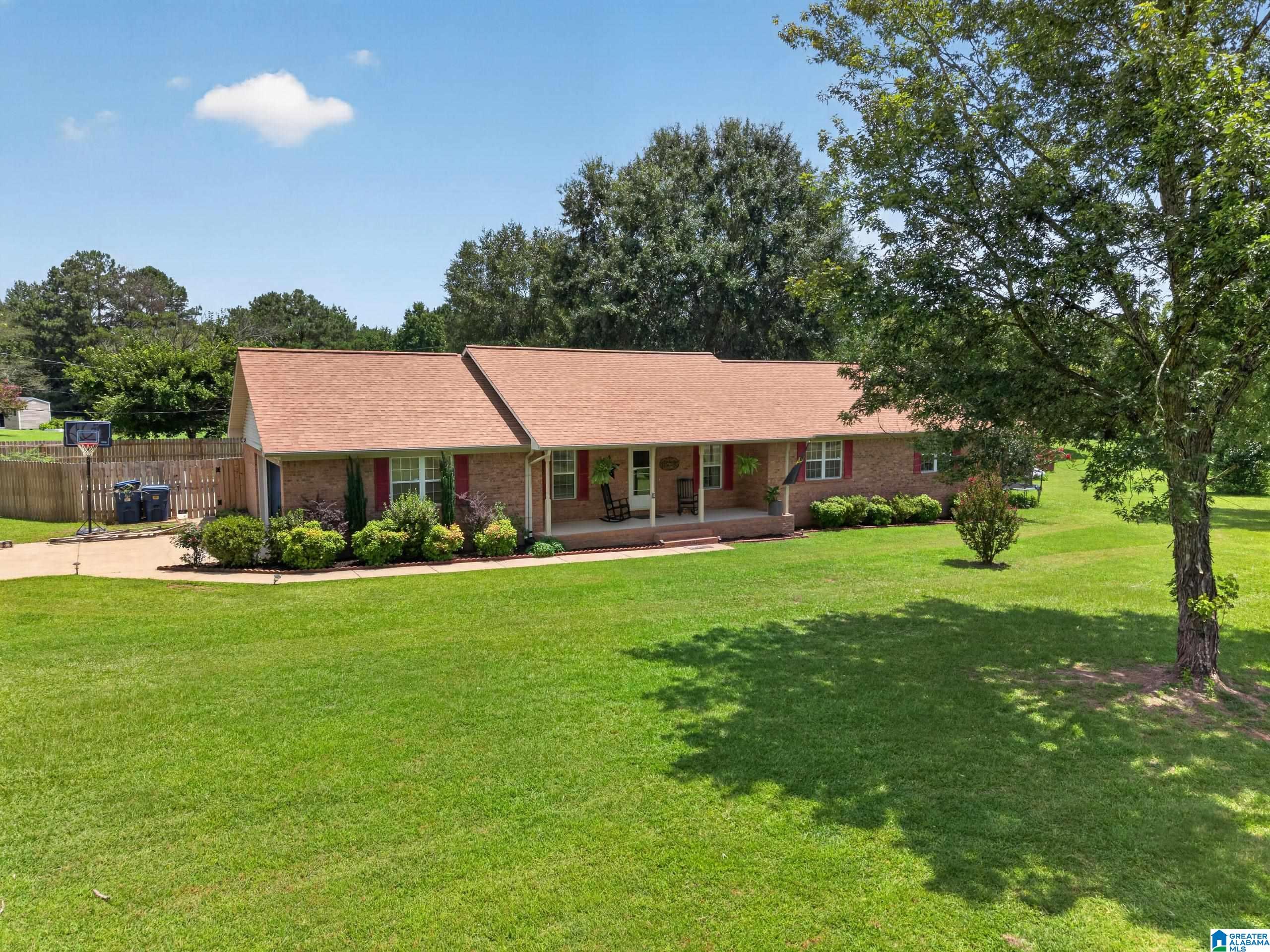 3rd image of 18 Clemeul Dr, Piedmont, AL 36272 | MLS# 21459464