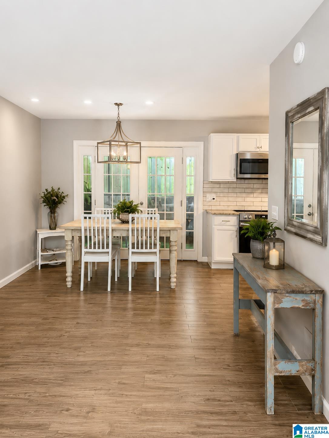 Photo 4 of Townhouse for sale at 1986 Chandalar Ct, Pelham, AL 35124 | MLS# 21459491 | Listing updated on 2026-09-09