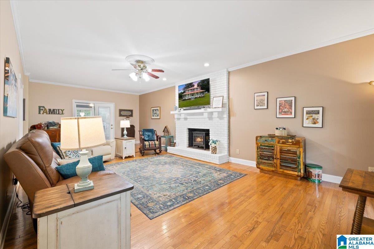 4th image of 909 Camellia Road, Oneonta, AL 35121 | MLS# 21459505