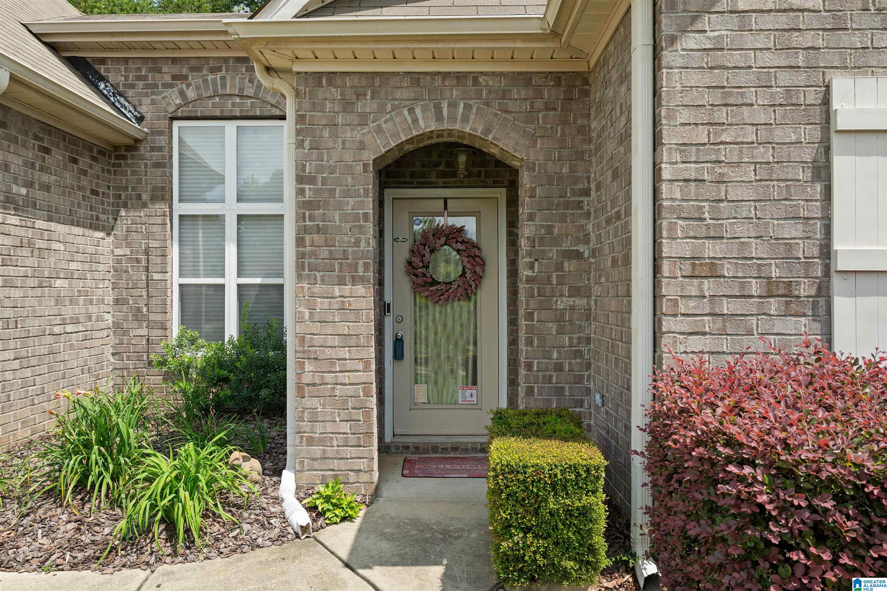 2nd image of 4462 Fairmont Dr, Pinson, AL 35126 | MLS# 21459506