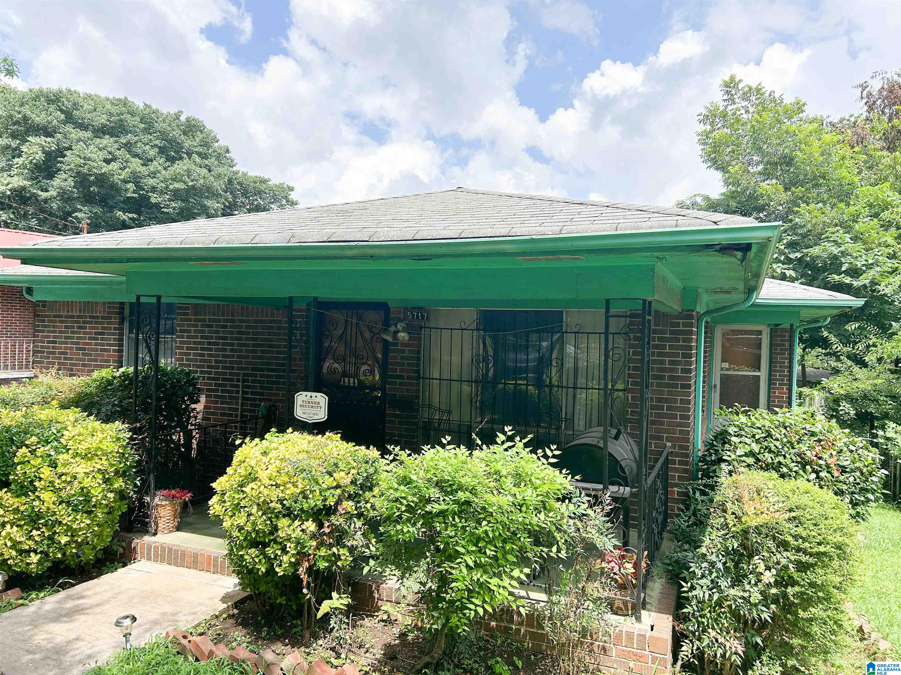 2nd image of 5717 Avenue H, Fairfield, AL 35064 | MLS# 21459556