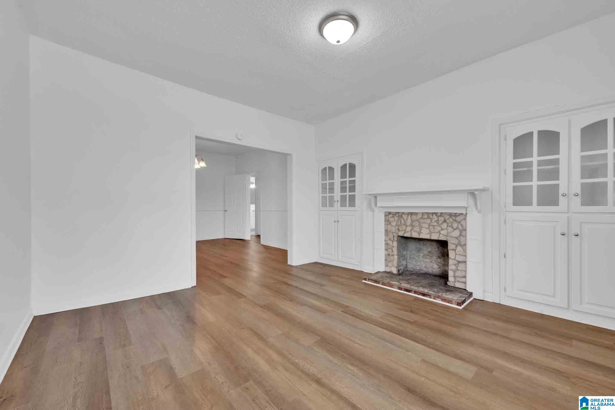 Photo 3 of Single family home for sale at 3225 Wenonah Rd Sw, Birmingham, AL 35211 | MLS# 21459561 | Listing updated on 2026-07-20