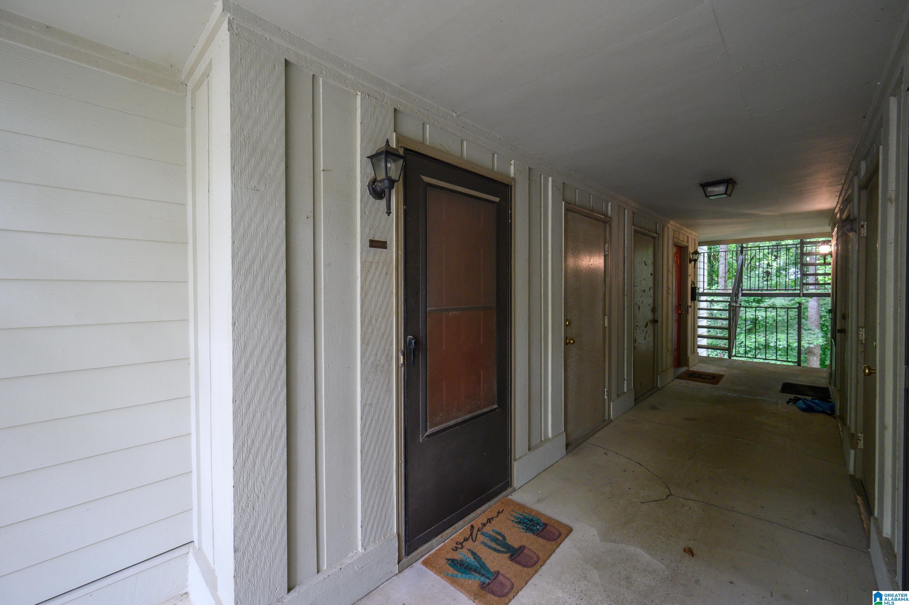 3rd image of 205 Gables Dr #0, Hoover, AL 35244 | MLS# 21459606