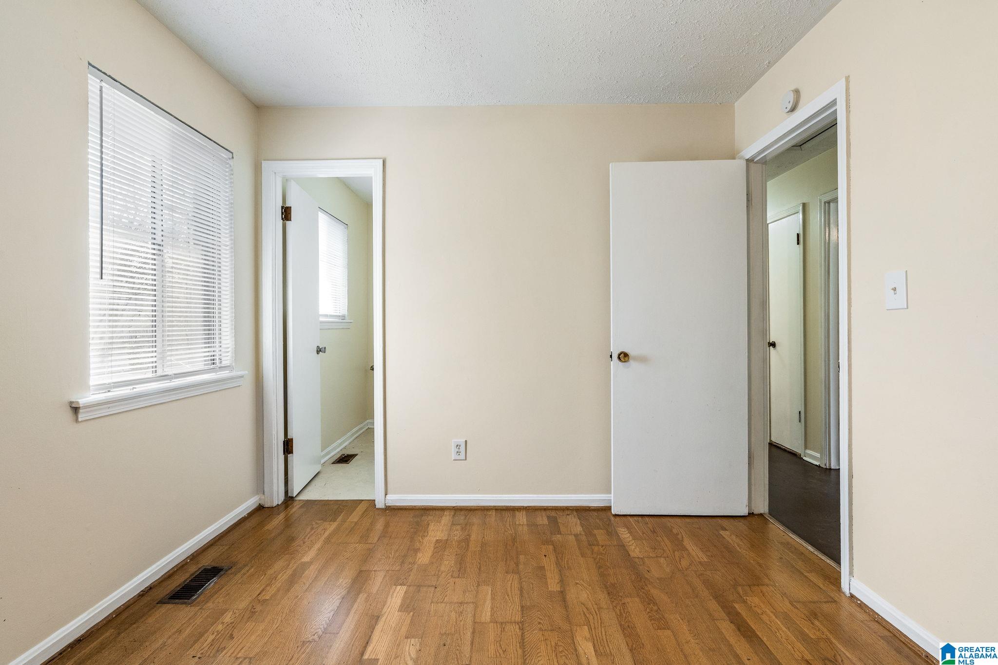image of 425 14th Avenue, Center Point, AL 35215 | MLS# 21459625