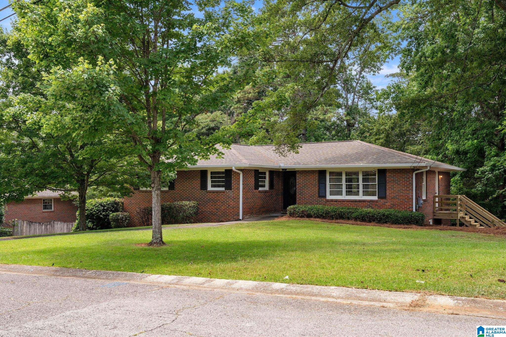 2nd image of 112 Dew Dr, Trussville, AL 35173 | MLS# 21459641