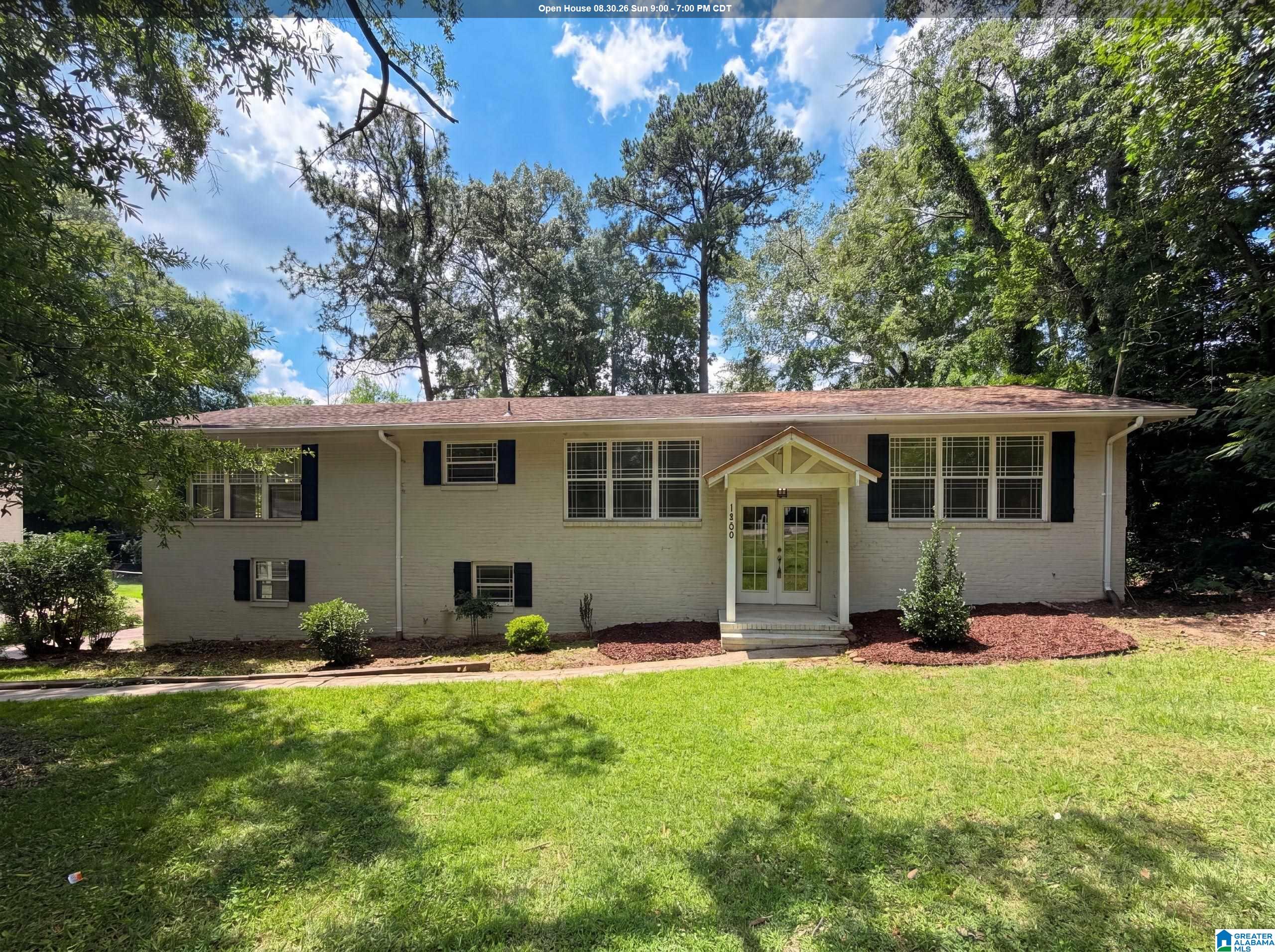 1st image of 1909 Wisterwood Dr, Hoover, AL 35226 | MLS# 21459672