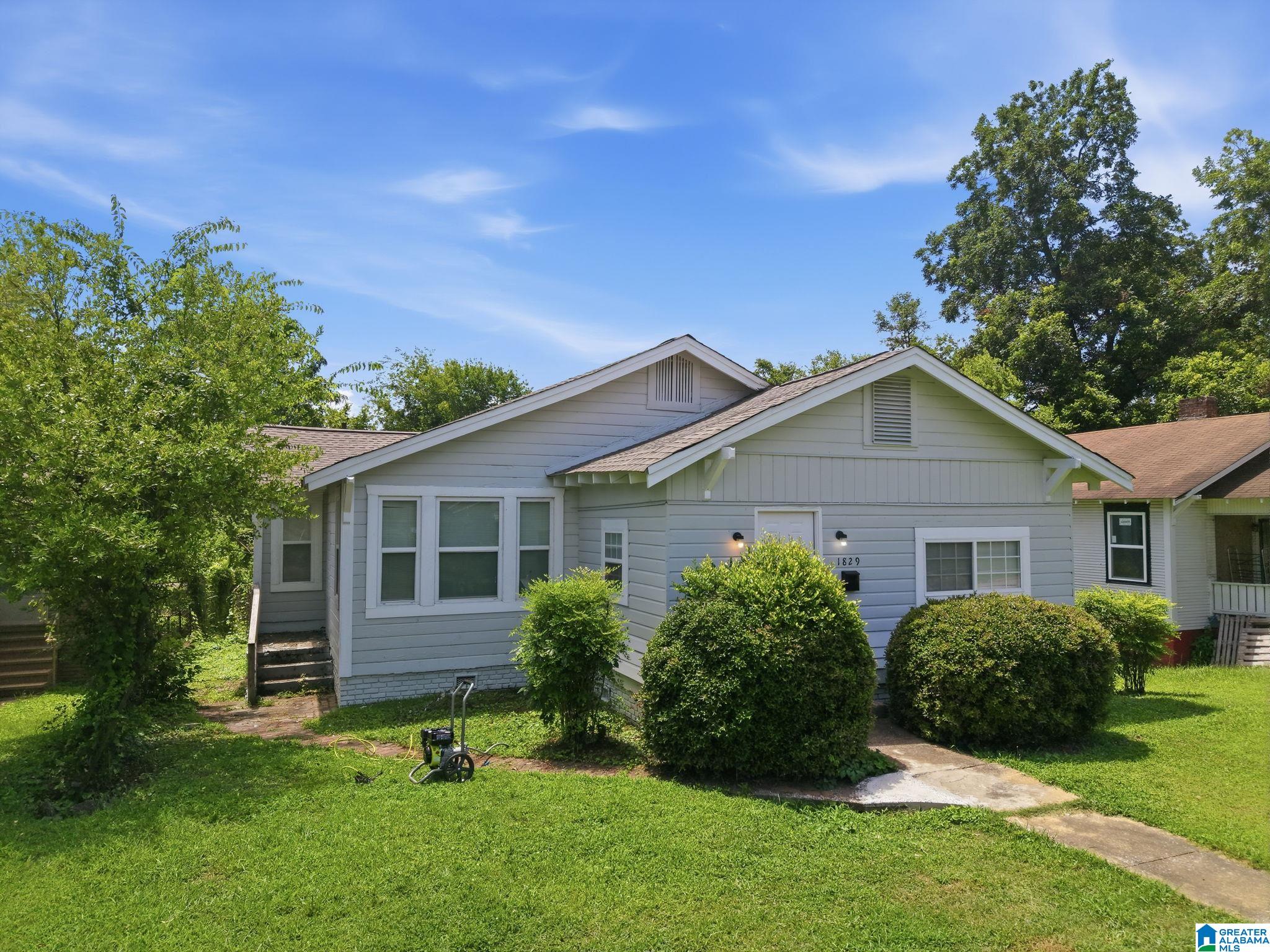 Photo 3 of Single family home for sale at 1829 43rd Street, Birmingham, AL 35208 | MLS# 21459677 | Listing updated on 2026-08-28