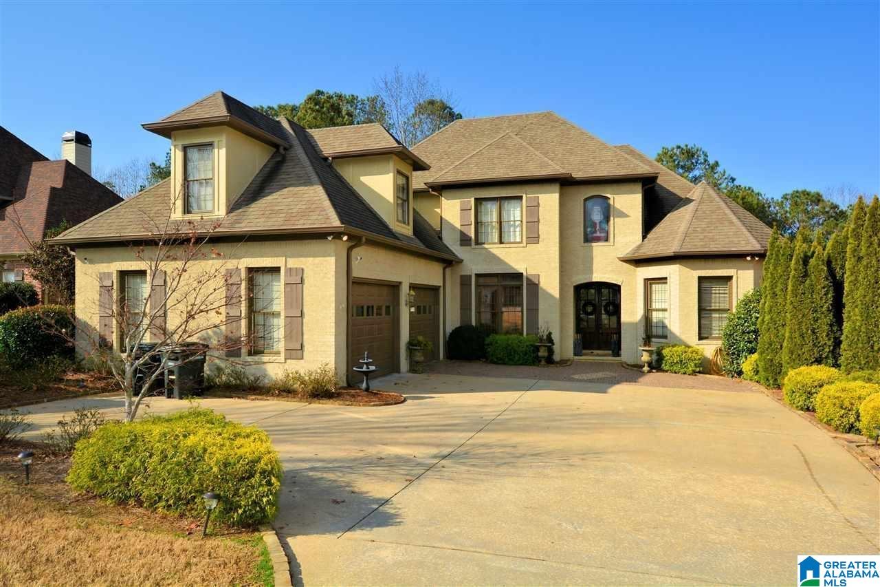 Lakefront 6 bedrooms, 4 bath house in Highland Lakes! Beautiful home with loads of natural light and stunning views of the lake. Eating area opens up to the top deck. Perfect for morning coffee, afternoon sunsets and entertaining. Cathedral ceilings, inviting arches, Hardwoods and crown molding. Spacious master bedroom accesses the deck too. Jetted tub , walk in shower , his/hers vanities and large walk in closets. Fully finished daylight basement with a wet bar. Huge den area , kitchenette , and bonus room. Also bedroom downstairs with a full bath. Loads of additional storage. Canoe , Kayak and fish year round.