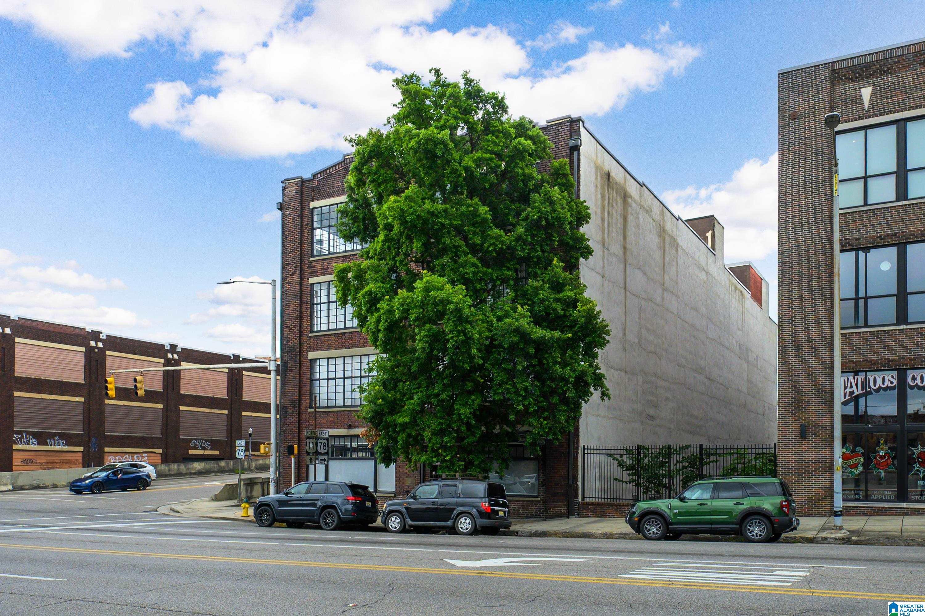 Photo 3 of Condo for sale at 2329 1st Avenue N #302, Birmingham, AL 35203 | MLS# 21459685 | Listing updated on 2026-07-22