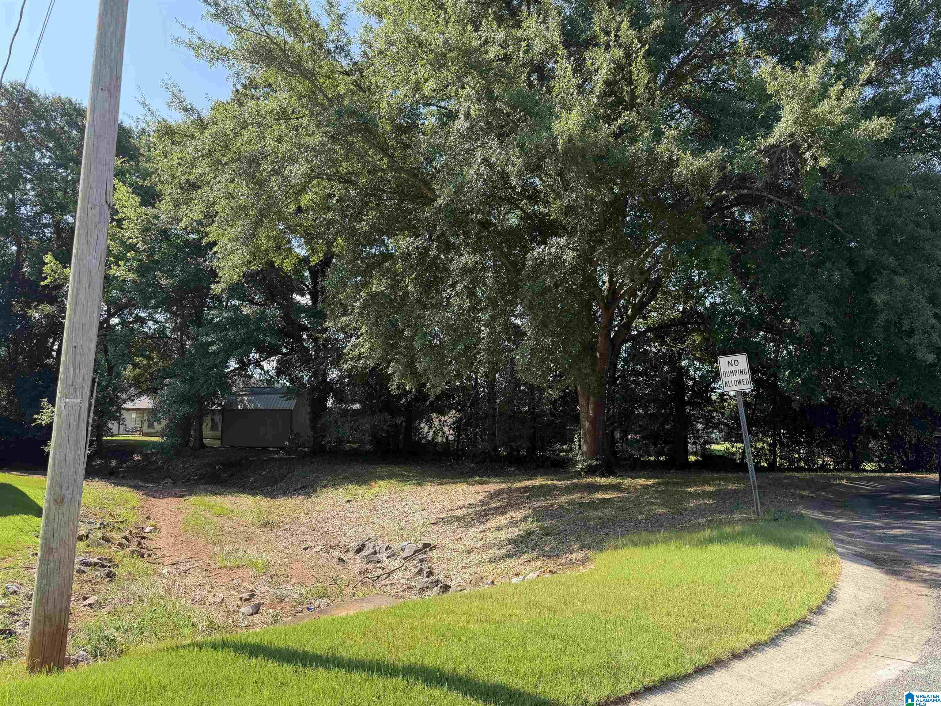3rd image of 1009 25Th Avenue N, Bessemer, AL 35023 | MLS# 21459718