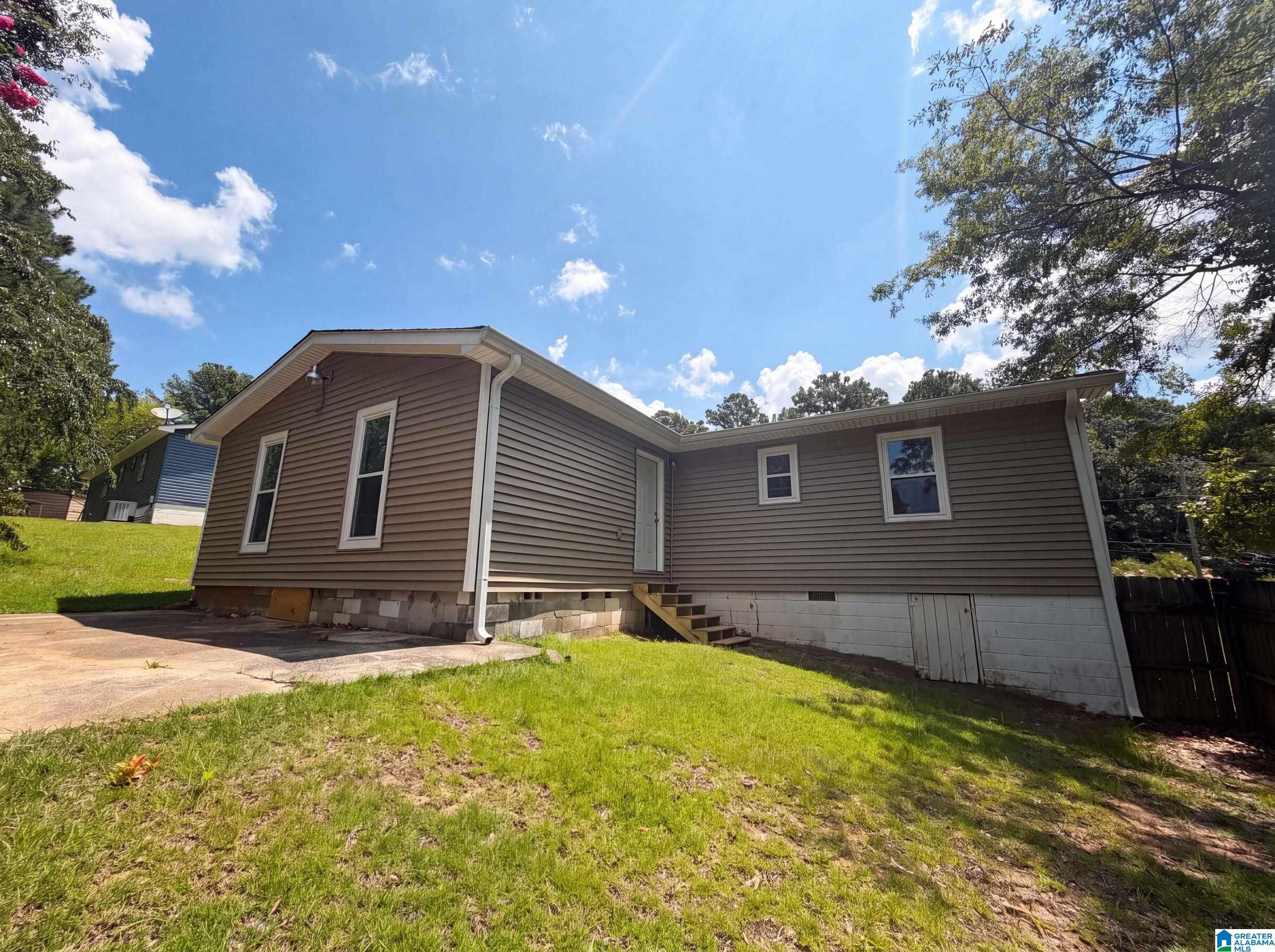 Photo 4 of Single family home for sale at 694 Cummins Ave, Bessemer, AL 35023 | MLS# 21459721 | Listing updated on 2026-09-17
