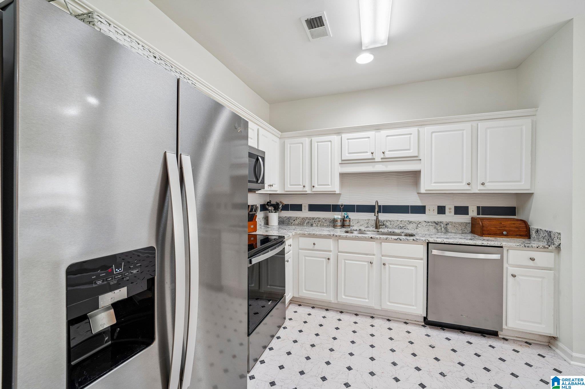 Photo 2 of Townhouse for sale at 799 Reach Crst, Birmingham, AL 35242 | MLS# 21459783 | Listing updated on 2026-09-11