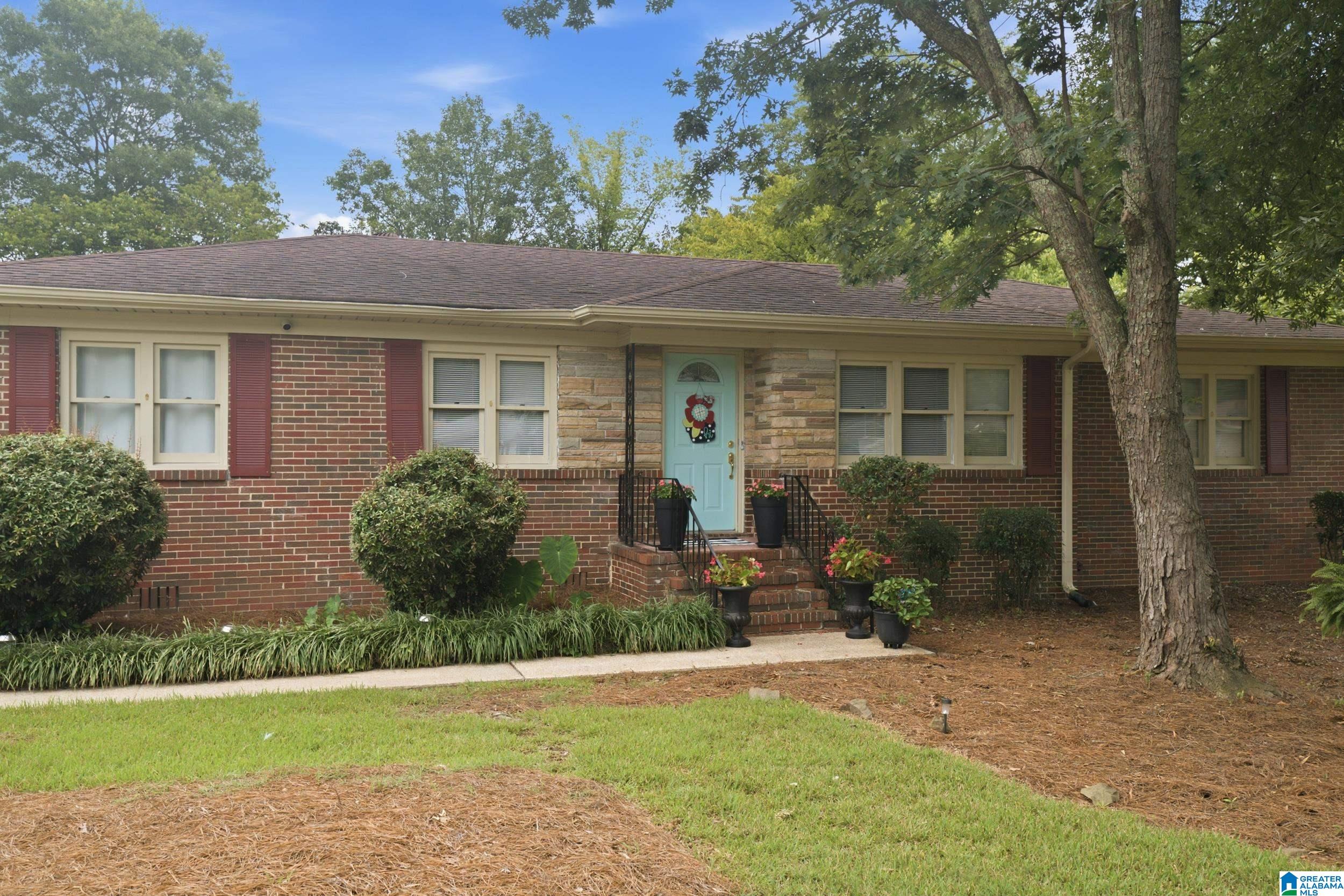 Photo 1 of Single family home for sale at 3 Sunset Dr, Birmingham, AL 35215 | MLS# 21459787 | Listing updated on 2026-09-14