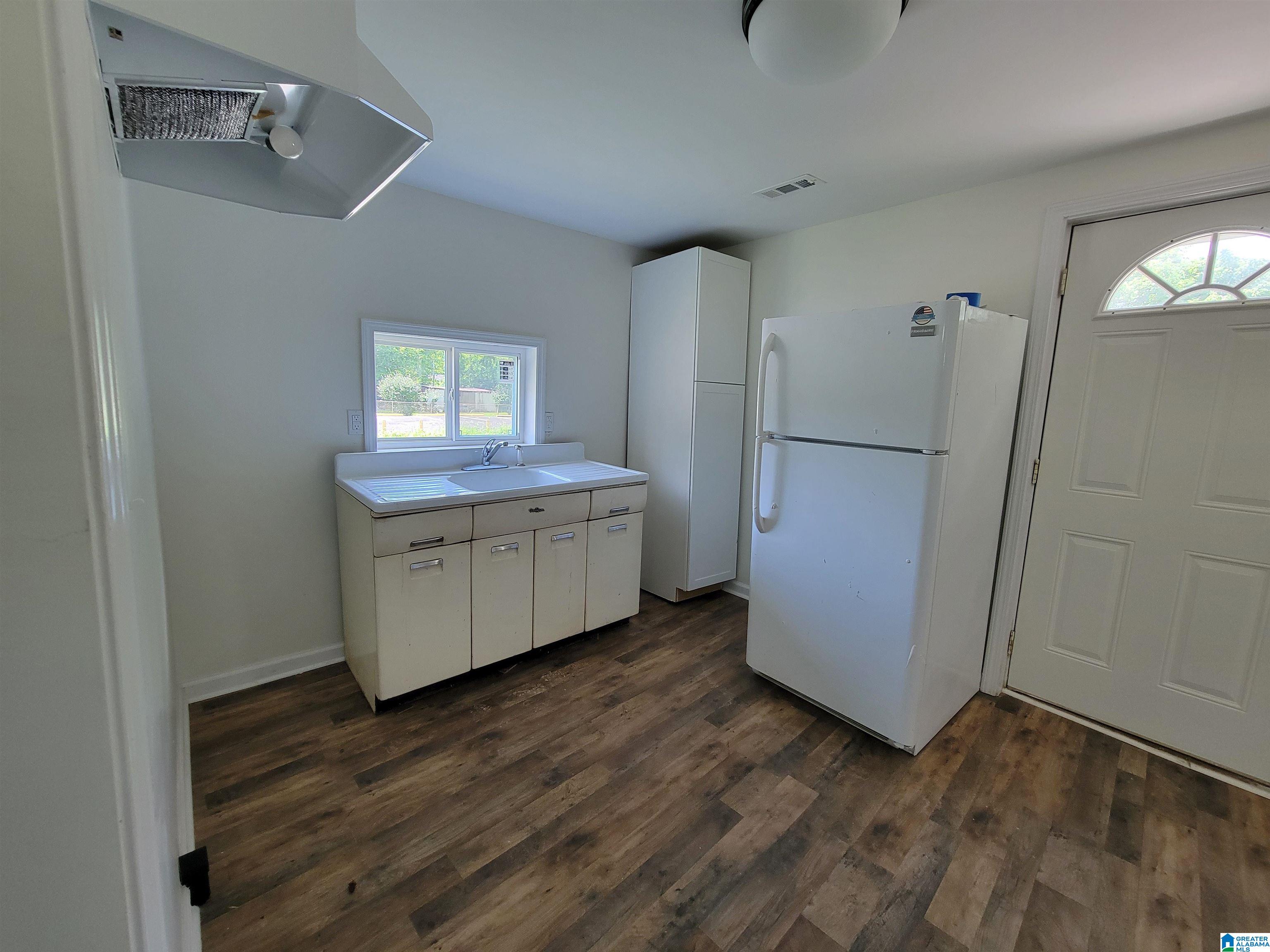 Photo 4 of Single family home for sale at 5928 Warner St, Birmingham, AL 35228 | MLS# 21459794 | Listing updated on 2026-07-23