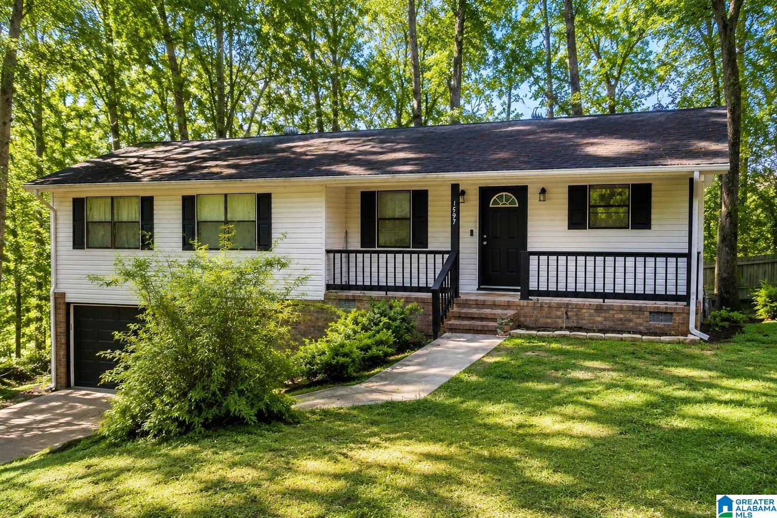 2nd image of 1597 Shelia Dr, Weaver, AL 36277 | MLS# 21459801