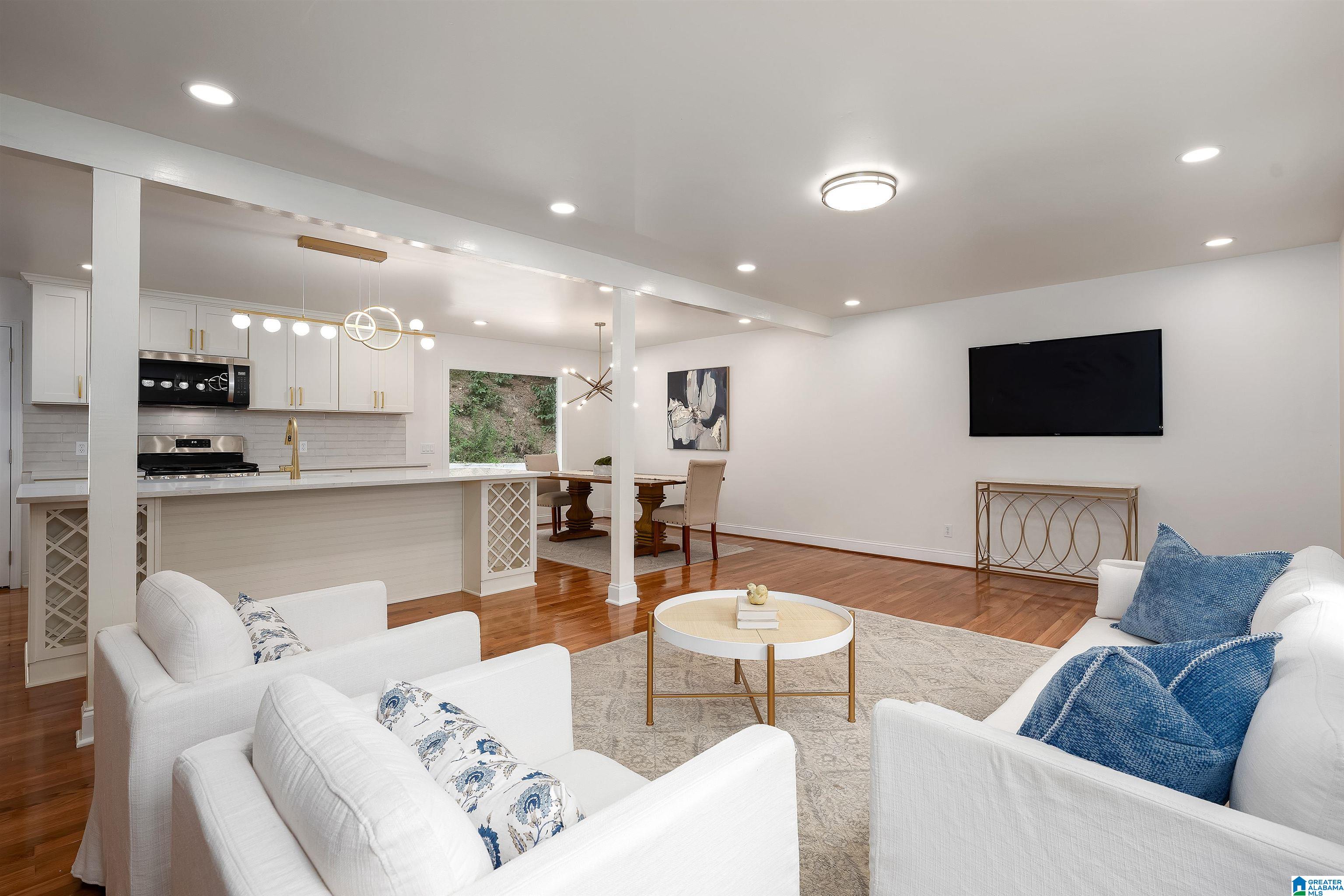 Photo 3 of Single family home for sale at 3633 Leslie Ann Rd, Vestavia Hills, AL 35243 | MLS# 21459809 | Listing updated on 2026-08-24